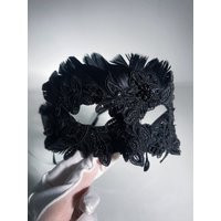 Black Feather Masquerade Mask, Gothic Venetian Style | Etsy (US)