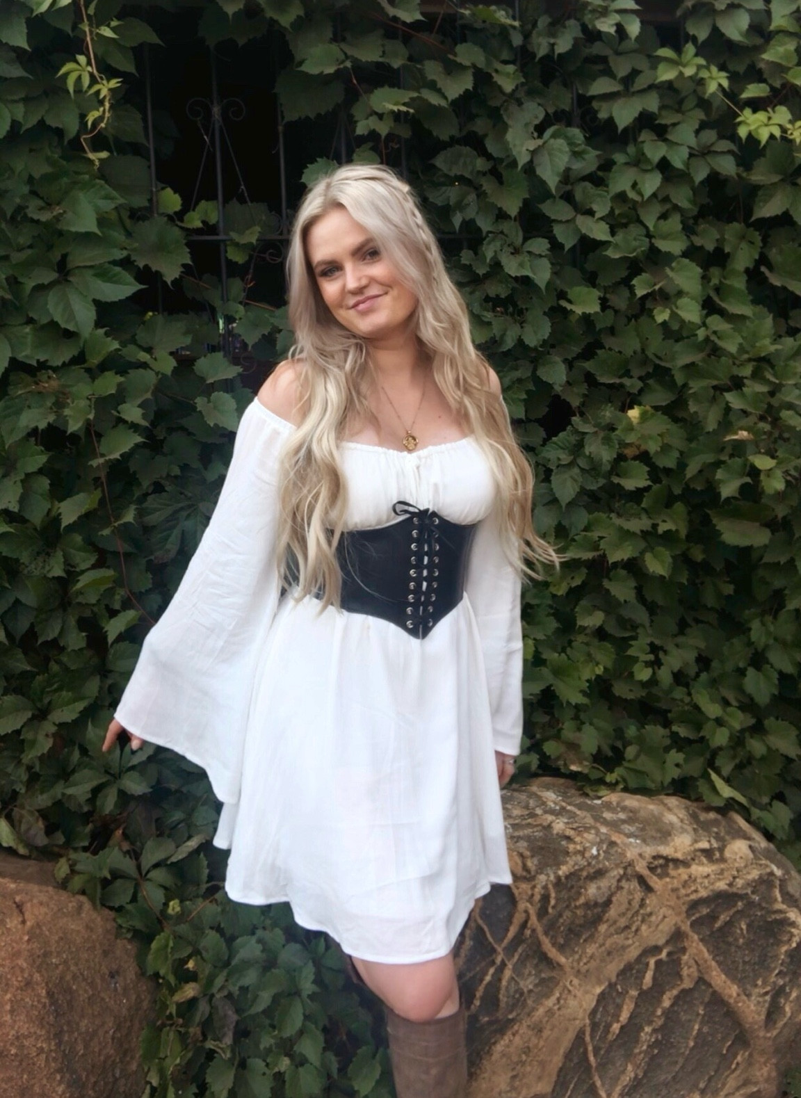 Renaissance festival outfit inspo 🍂🍾

#renaissance #fairy #midevil #costume #halloween #fall #pirate 

#LTKSeasonal