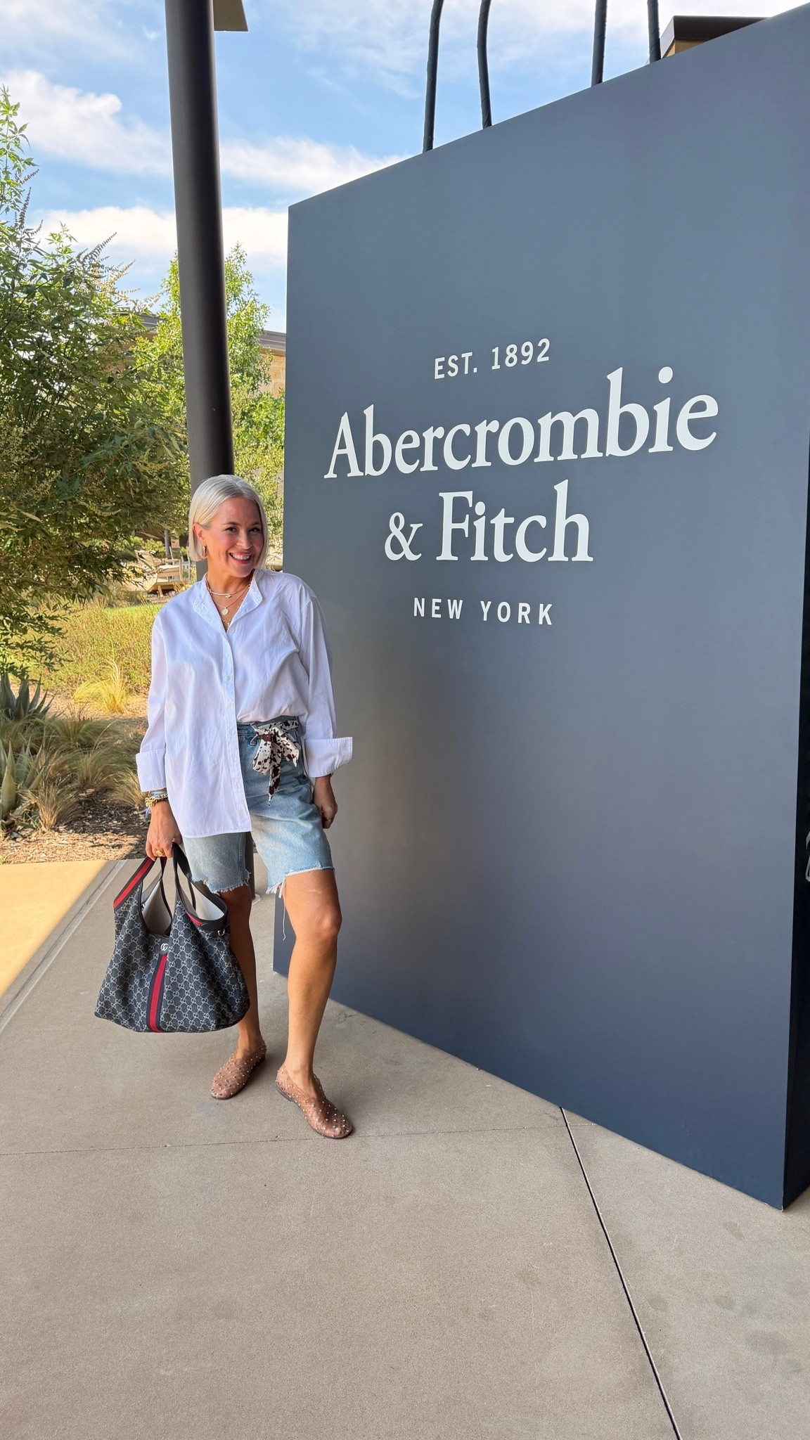 Casual outfit inspo! 

chic outfit, mom life, fashion over 50, casual ootd, over 40 fashion, fall fashion, what to wear, outfit inspo, fall style

#LTKootd #LTKSeasonal #LTKOver40