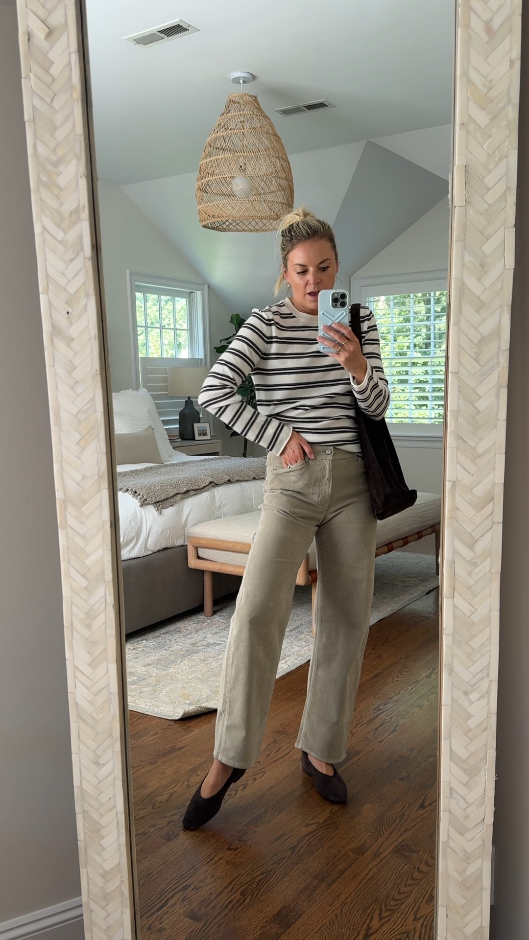 Jcrew fall finds 
-small striped sweater, tts 
-corduroy pants tts, I’m 5’5 in the 26R
-flats tts

#LTKgrwm