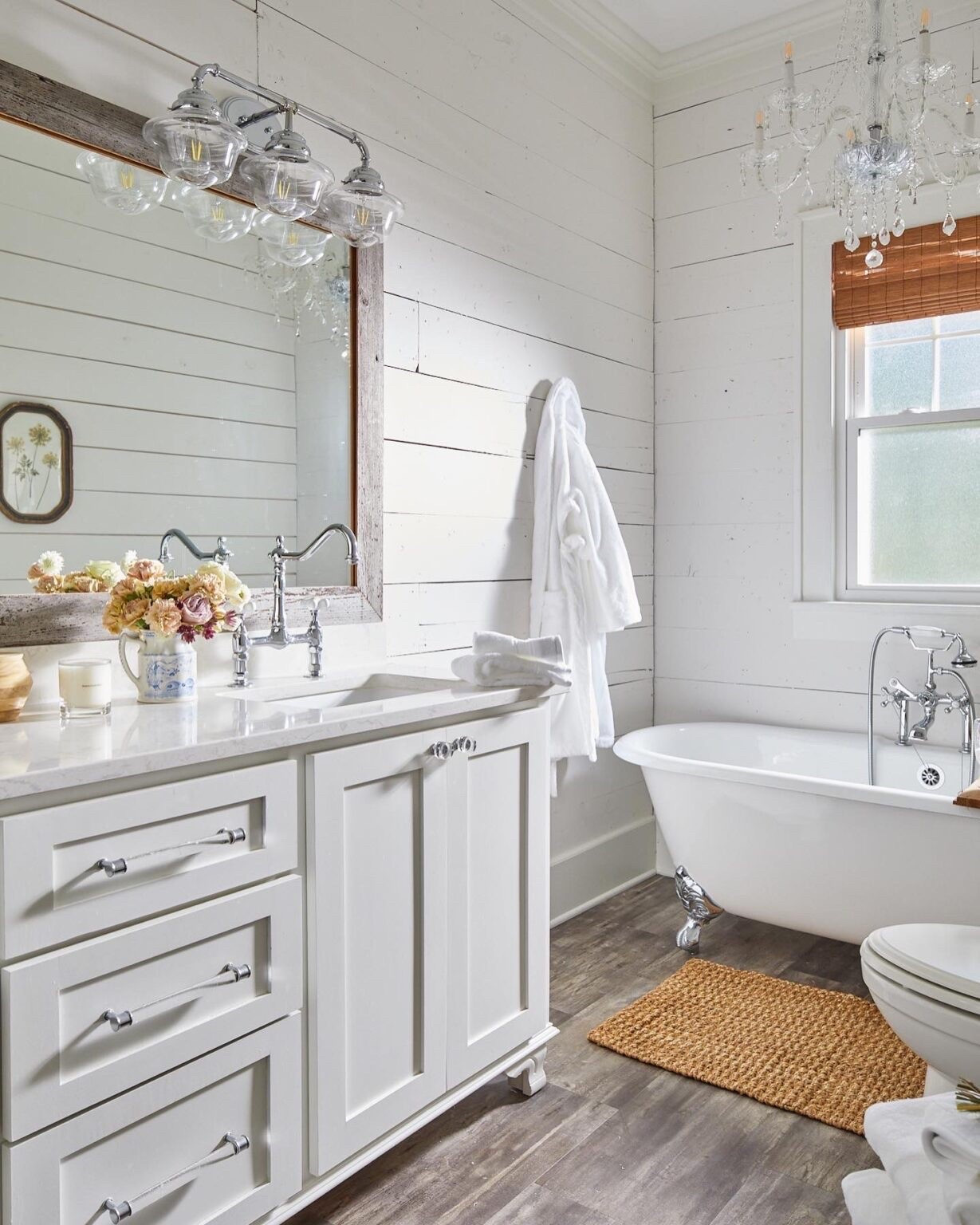 Modern bathroom decor! 

Home, home decor, bathroom, bathroom decor, robes, bathtub, counter space, vanity 

#LTKHome #LTKStyleTip #LTKOver40