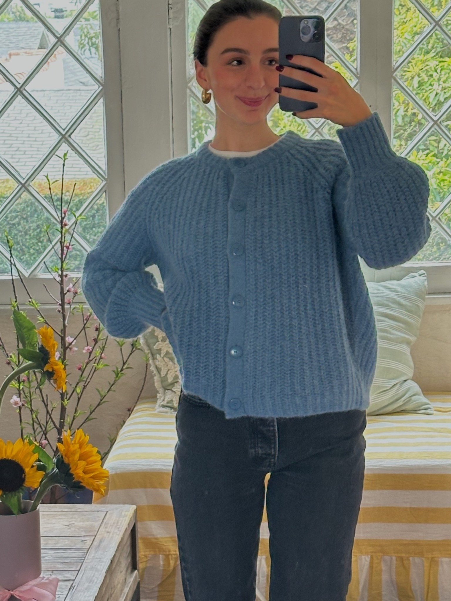Comfy cozy sweater: colour summer blue from Sezane 