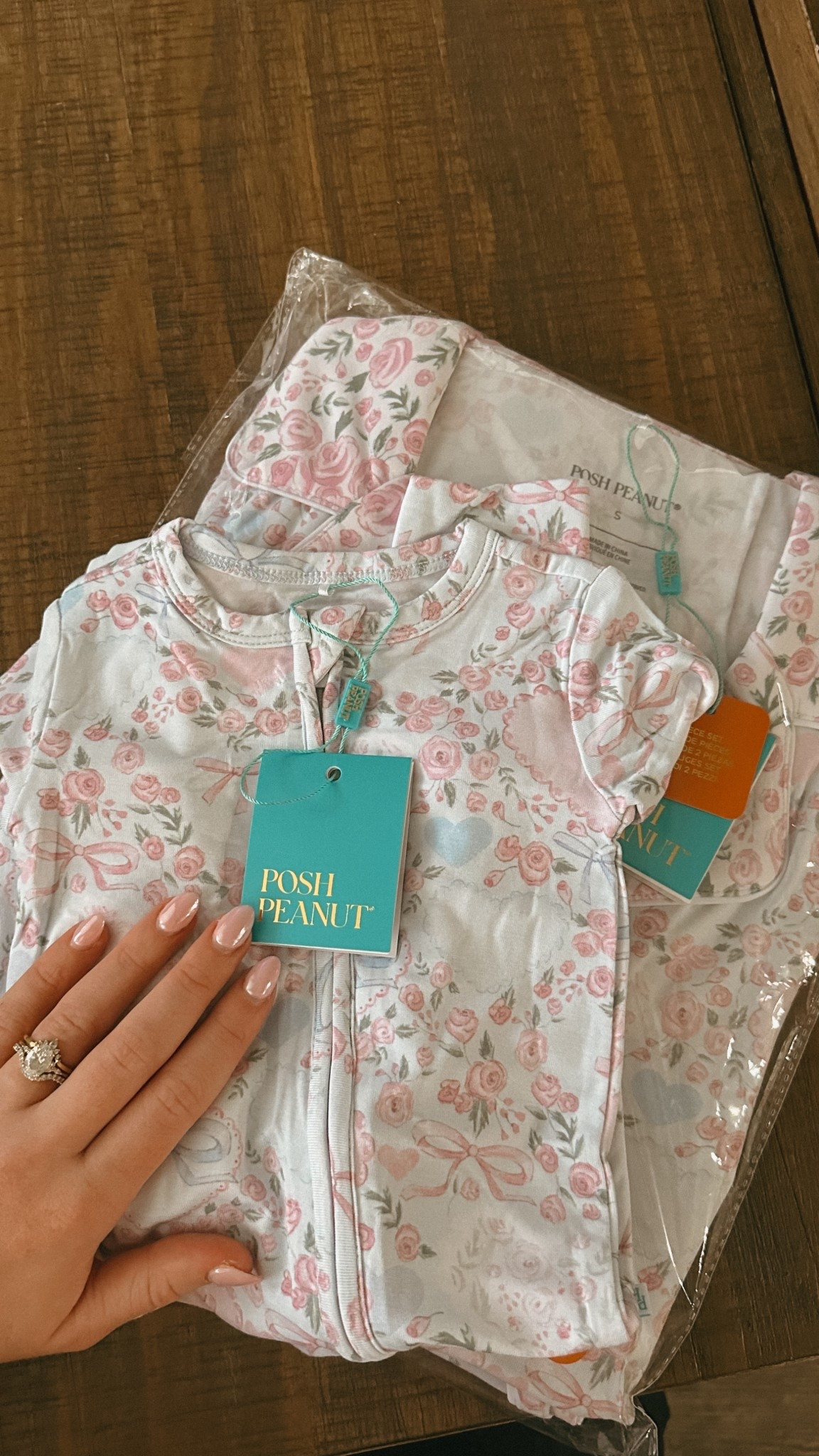 Use code “skysayingthings” for 25% off @Posh Peanut 

#LTKmomlife #LTKgrwm #LTKBaby