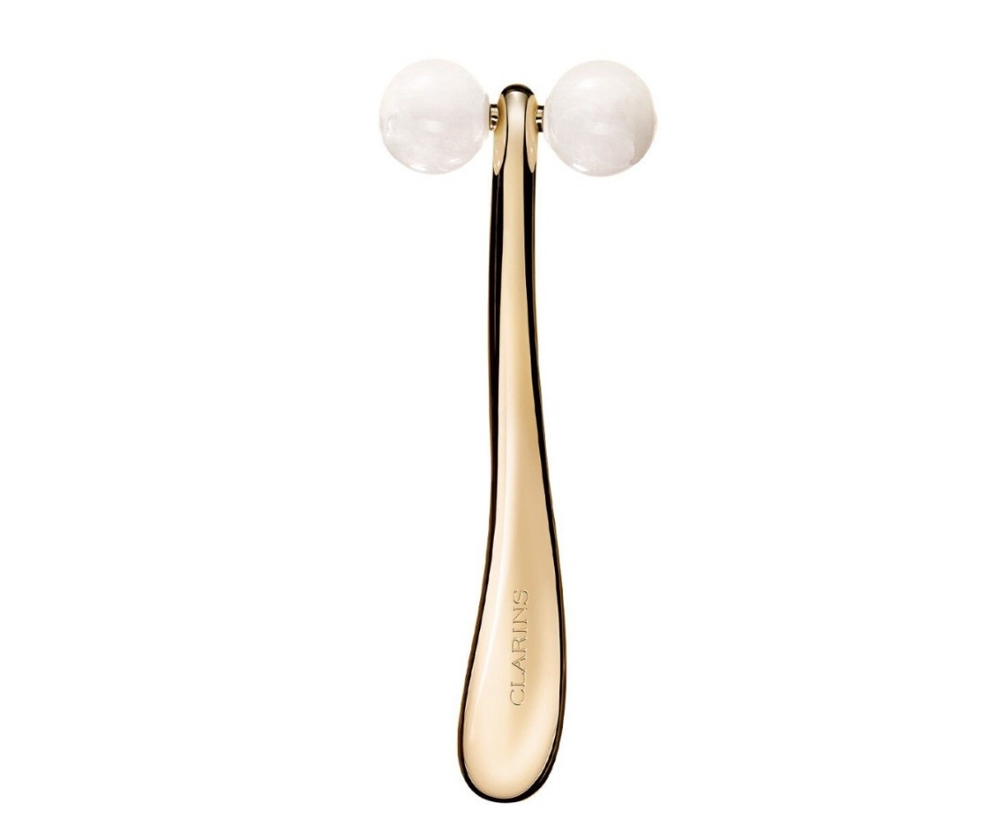 Clarins wand 

#LTKTravel #LTKOver40 #LTKHoliday