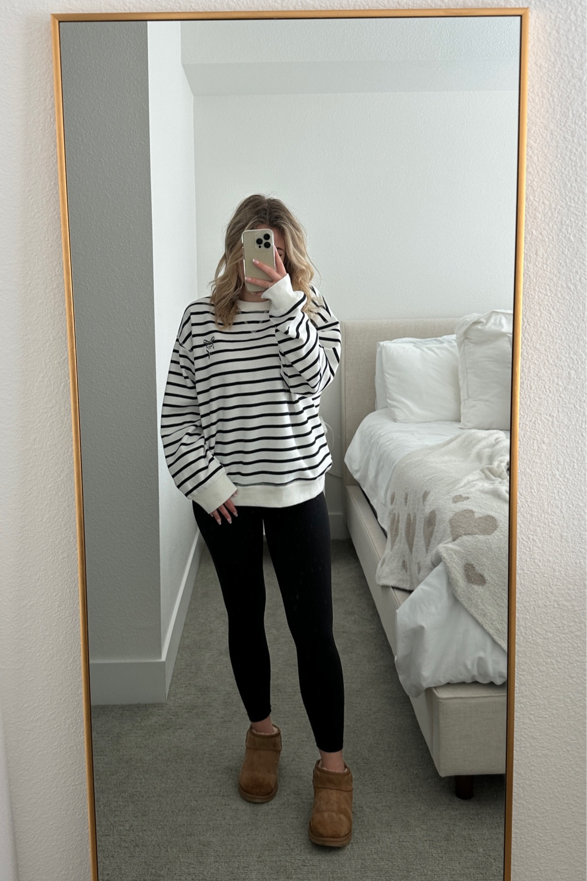 sweetest bow-detail sweatshirt from h&m ! sized up to M for extra slouch 

fall finds | cozy fall outfit | uggs outfit | uggs in stock | ugg minis | girly outfit | girly fall outfit | feminine fall | fall leggings outfit | 

#LTKfindsunder50 #LTKSeasonal #LTKstyletip