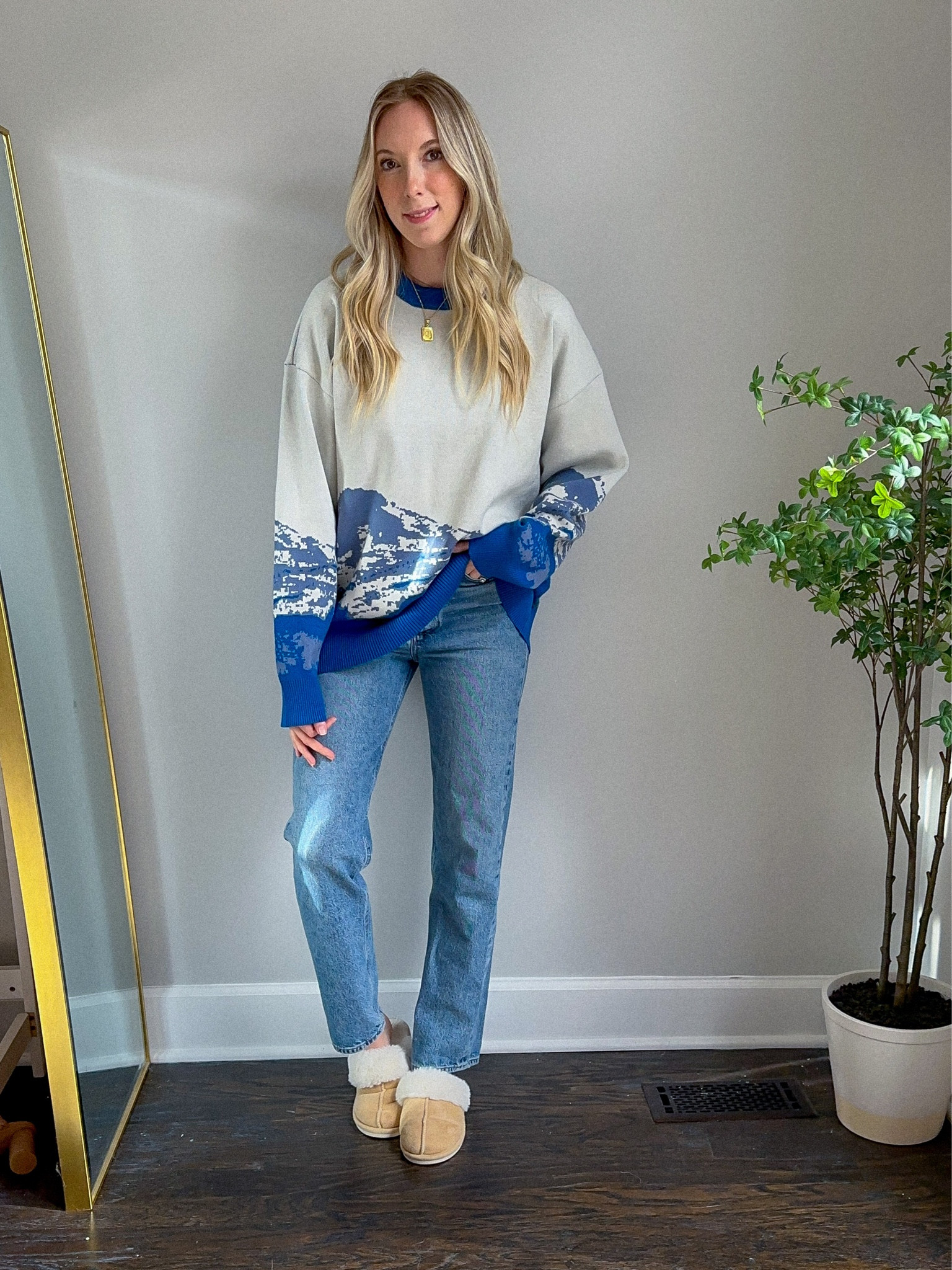 Oversized graphic vintage style sweater with 90s loose fit straight jeans 




#LTKU #LTKSeasonal #LTKFind