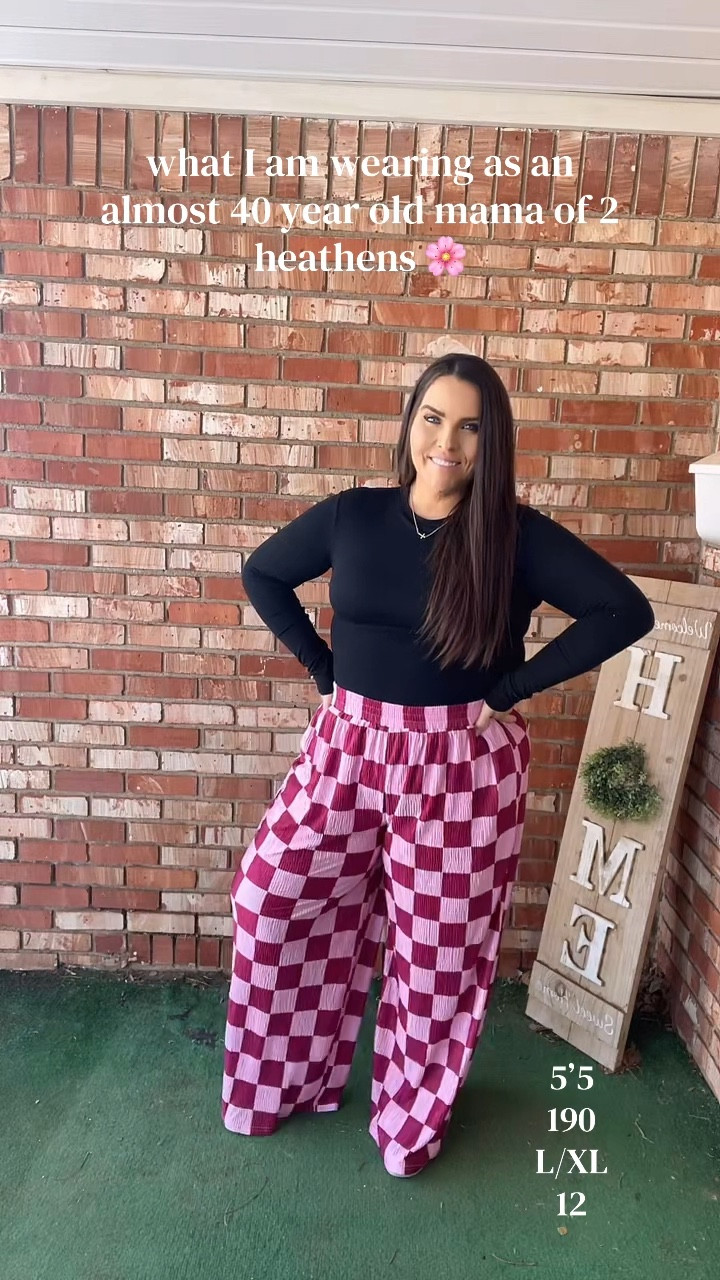 Midsize mama fit ✨

The pants are from Bourbon & Belles 

#LTKValentine #LTKMidsize #LTKootd