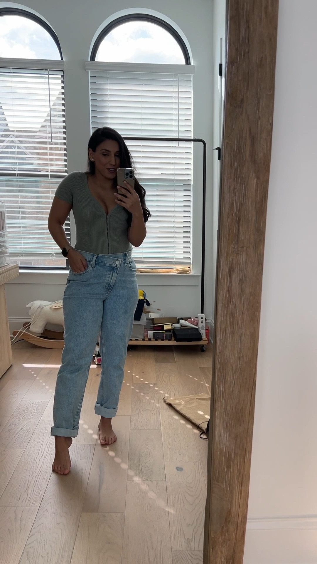 Wearing a size small and size 6/short #ltkfind #abercrombie 

#LTKFind