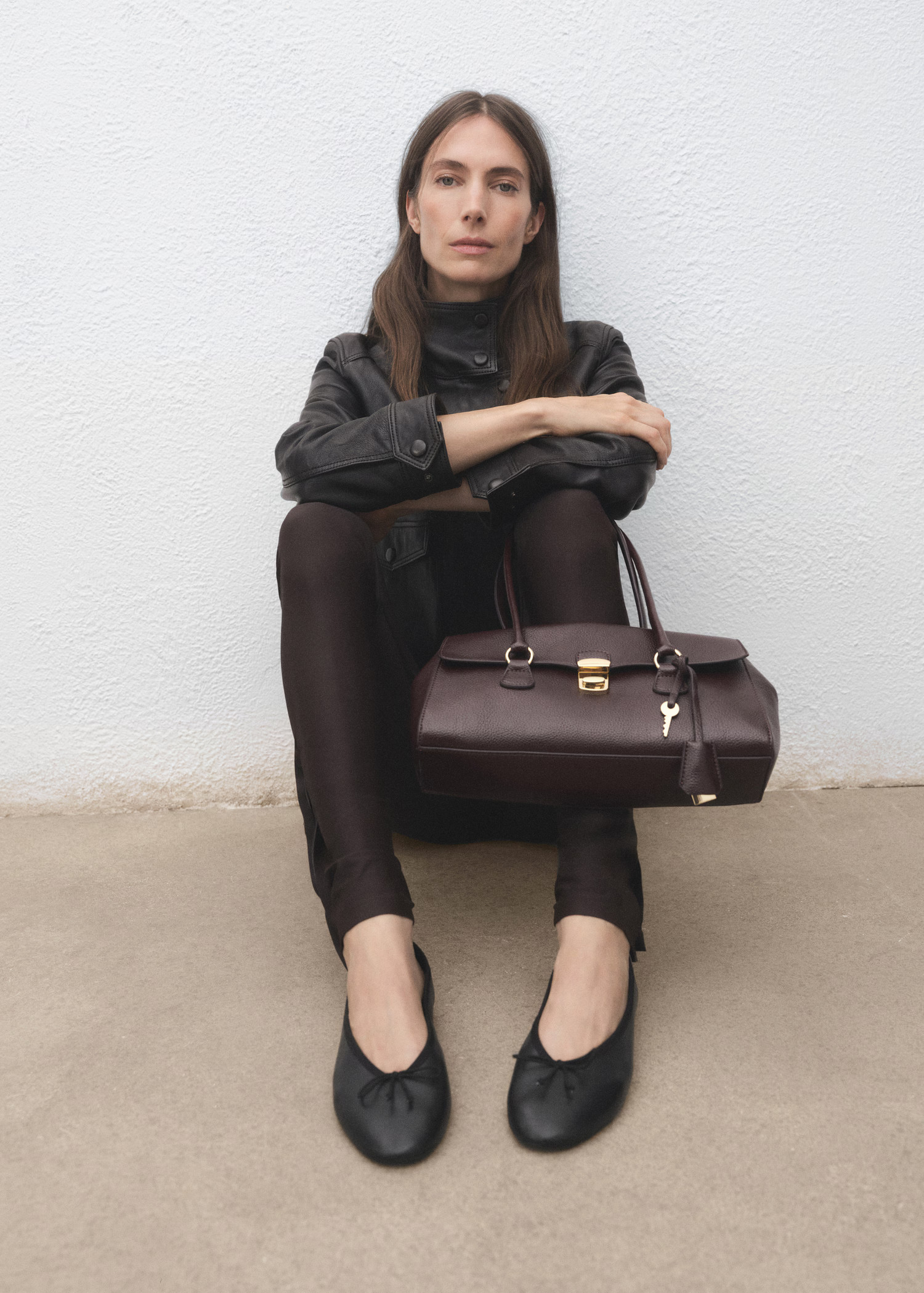 Leather ballet flats with bow - Women | MANGO United Kingdom | MANGO (UK)