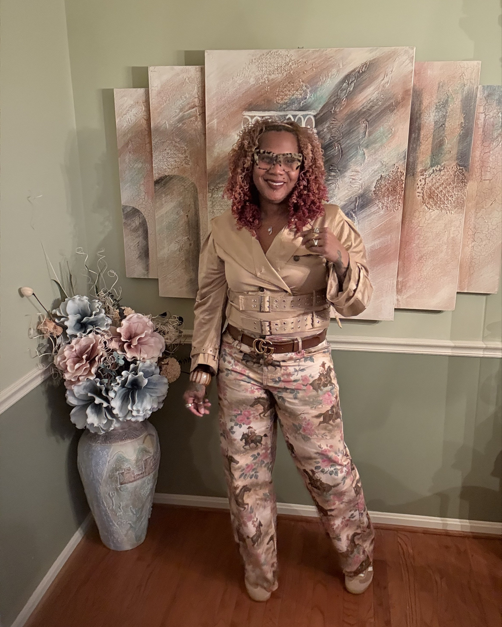 When the jacket is giving structure and the pants are giving art… you just let the outfit do the talking. 💁🏽‍♀️🎨
~~~~~~~~
#jeans @fashionnova
#Rides&RosesPrintedWideLegJeans
#OOTD #StyleInspo #FashionDiaries #ChicStyle #NeutralTones #StatementPants #FashionOver40 #TimelessStyle #WeekendStyle #StyleConfidence #EffortlessChic #OutfitInspo #DailyStyle #CurvyStyle #StyledByMe #FallFashionVibes #CasualChic #StyleMoment #FashionLover #MyStyleJourney

#LTKmomlife #LTKU #LTKOver40