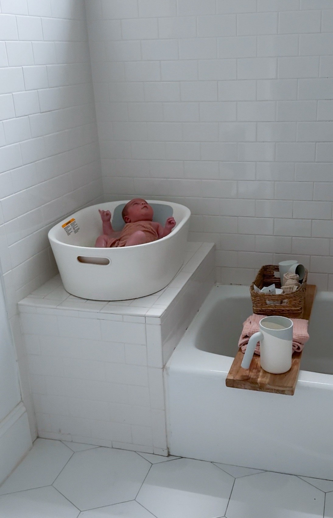 bath time essentials!! ☁️🫧🕊️