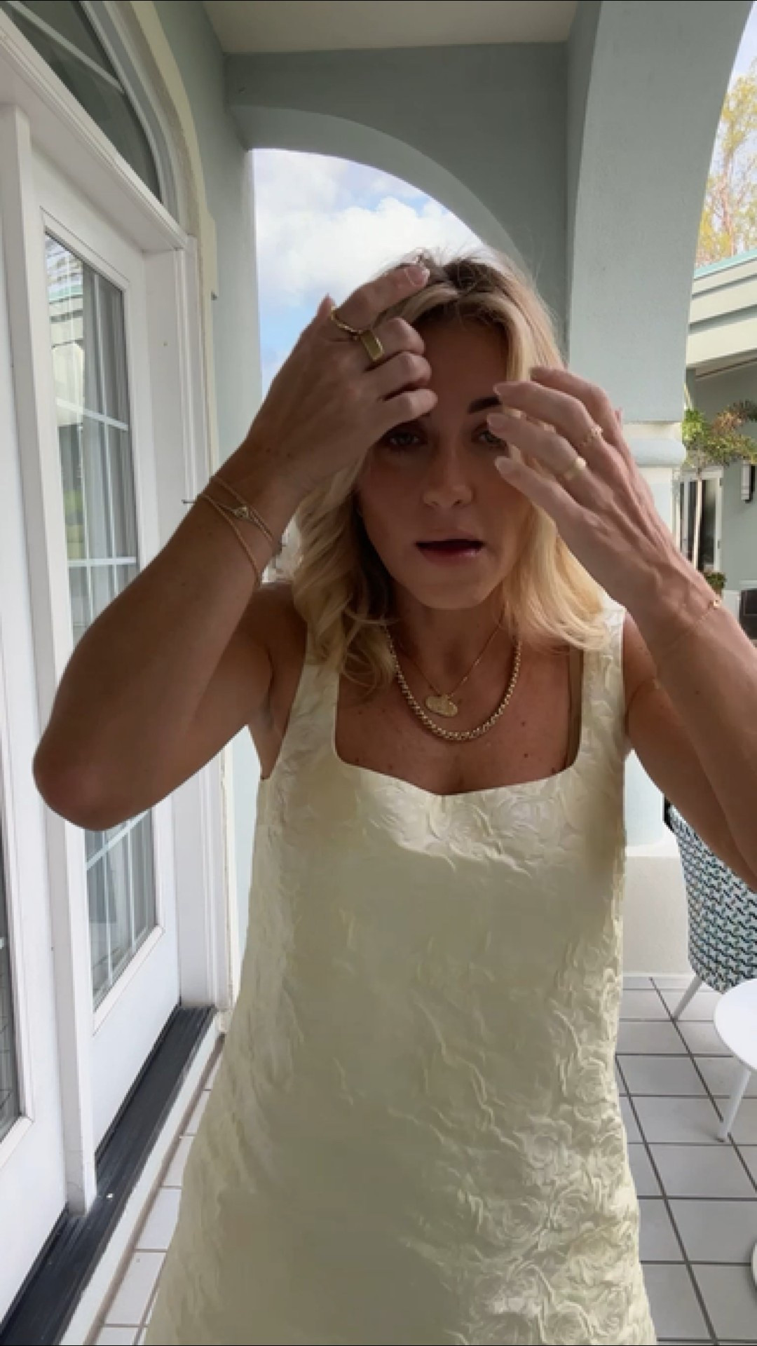 Sized way bigger than I thought it would be but cute nonethelesss

#LTKTravel #LTKOver40 #LTKParties