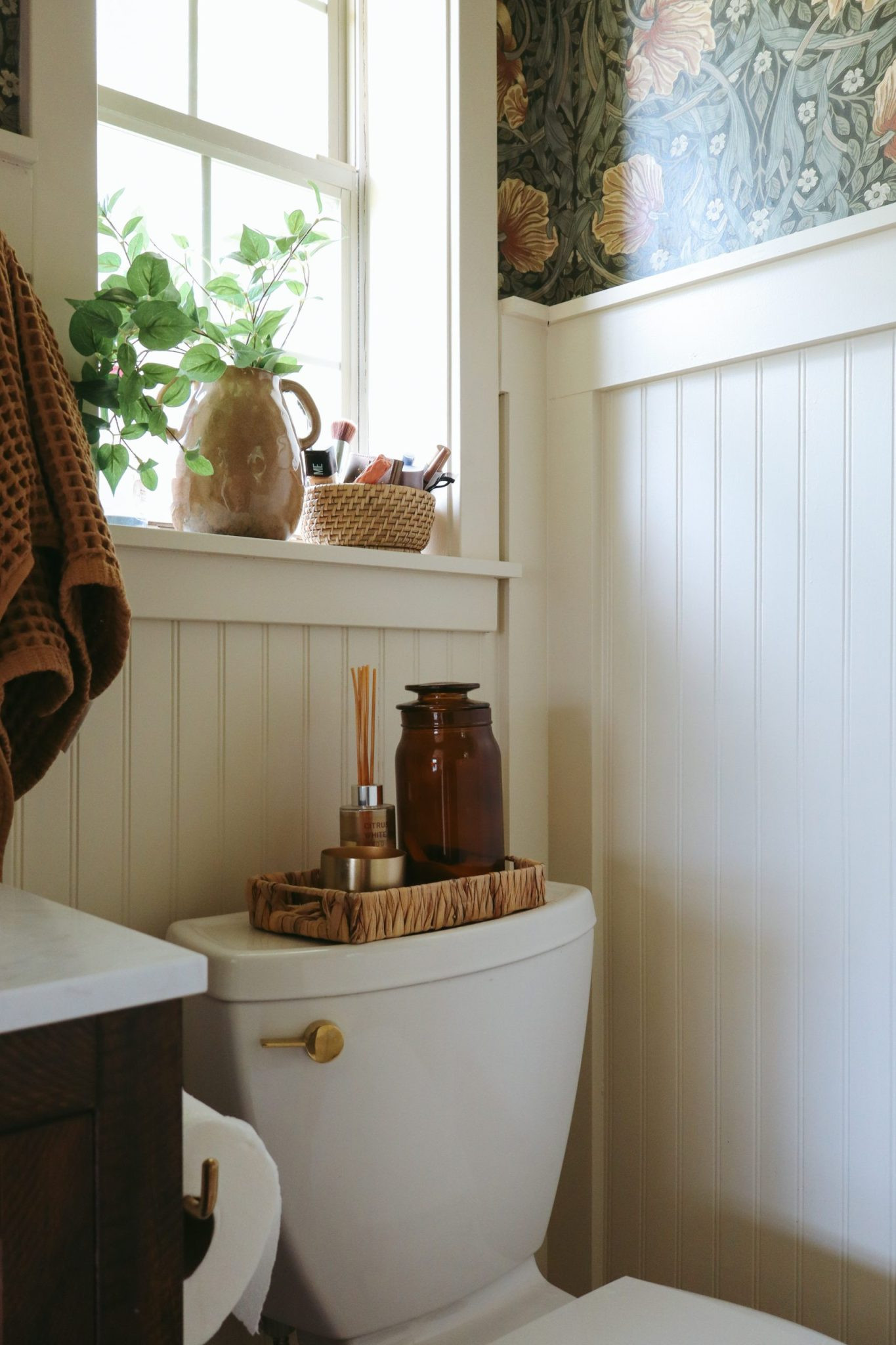 Who says a toilet can't be fancy?!

We swapped out our old, silver handle that came with the toilet for this polished brass one, that elevated our bathroom way more than we would have thought.

We also recently switched to a bidet, and it's also been a gamechanger! Both are easy to fit on (no need to be a plumbing expert)! 

 #LTKHome