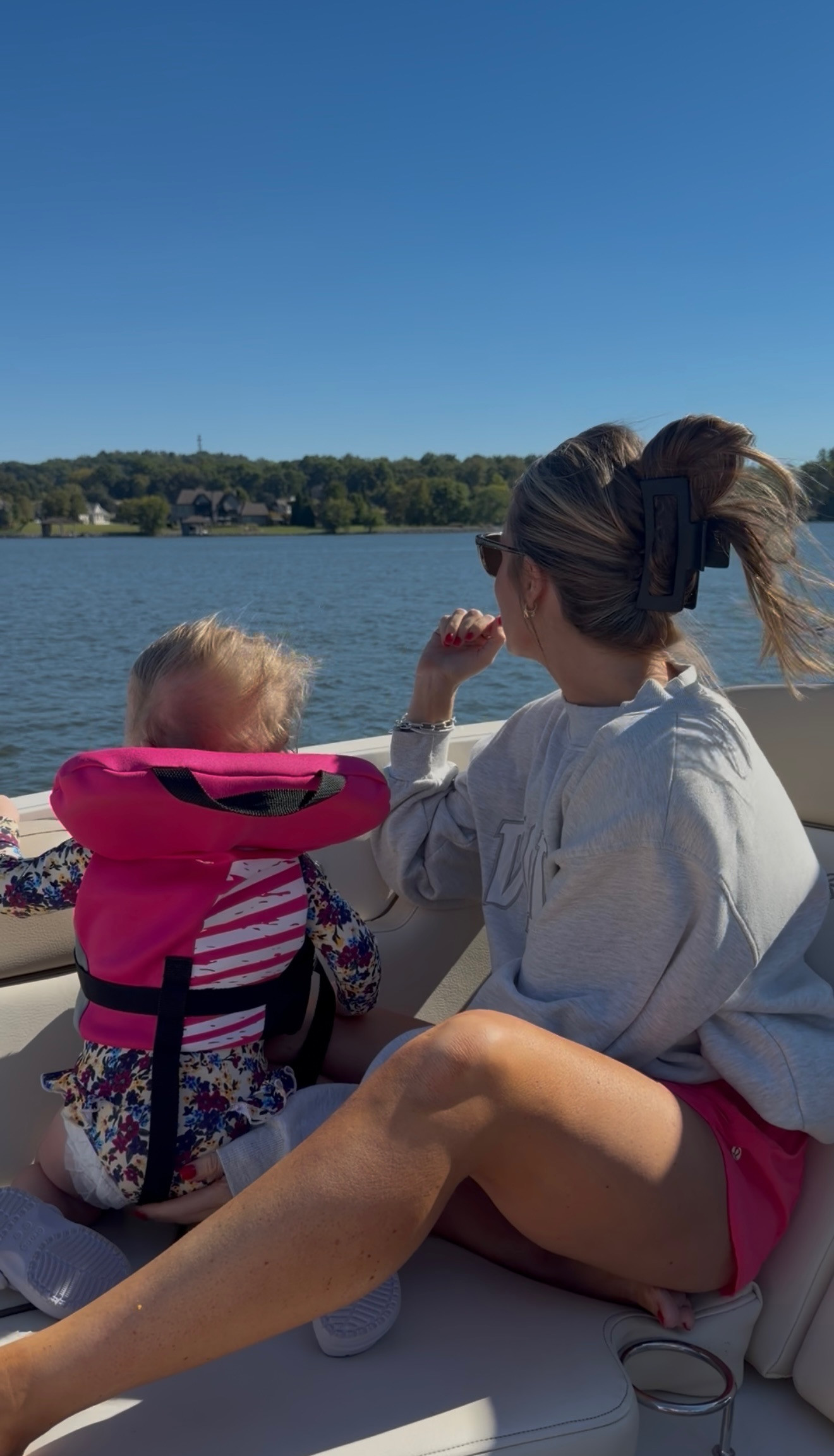 Sunday boat day with my mini🩷

wearing a size L in this crewneck for an oversized look! size S in these shorts!

tennessee crew neck | vols apparel

#LTKootd #LTKmomlife #LTKSeasonal