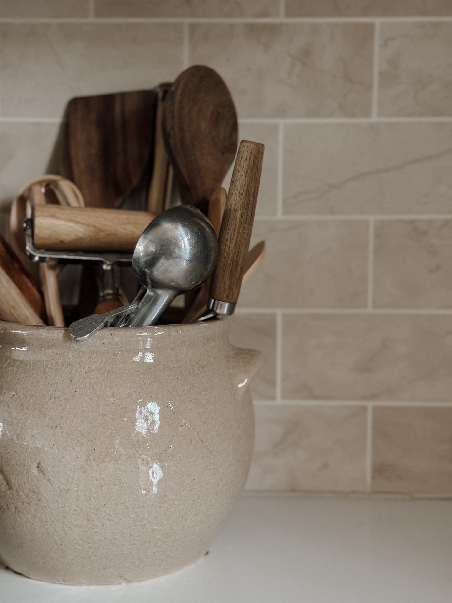 Pretty kitchen essentials —

functional + pretty necessities | kitchen utensils | utensil holder | ceramic crock | ceramic container | pretty crock | kitchen things | kitchen necessities 

#LTKfoodie #LTKHome