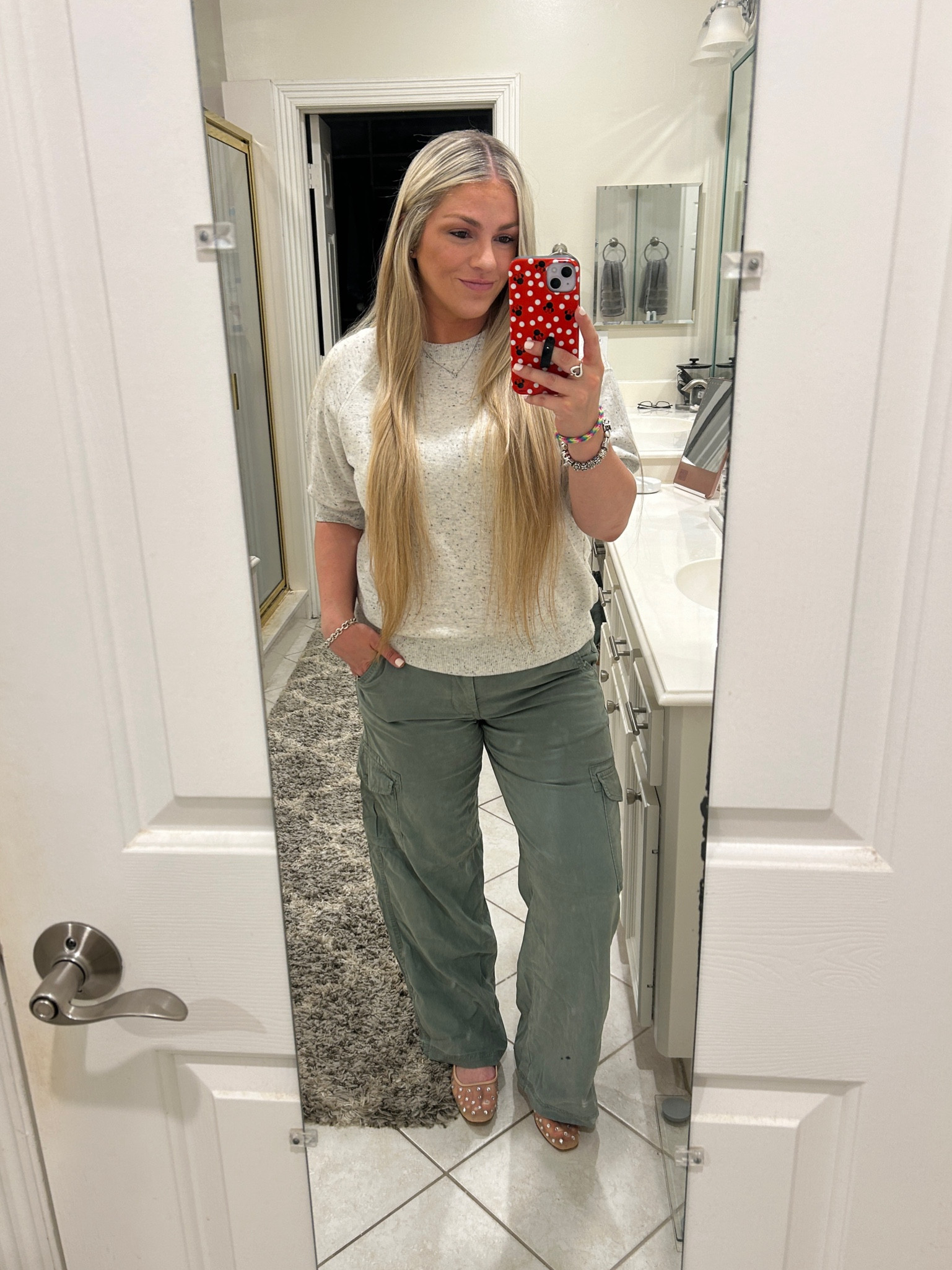 Top is old from AE. 
The comfiest cargos. They run big! Wearing a 4 regular.
TTS in shoes. Linking lookalikes too. 

#LTKFindsUnder50 #LTKFindsUnder100 #LTKShoeCrush