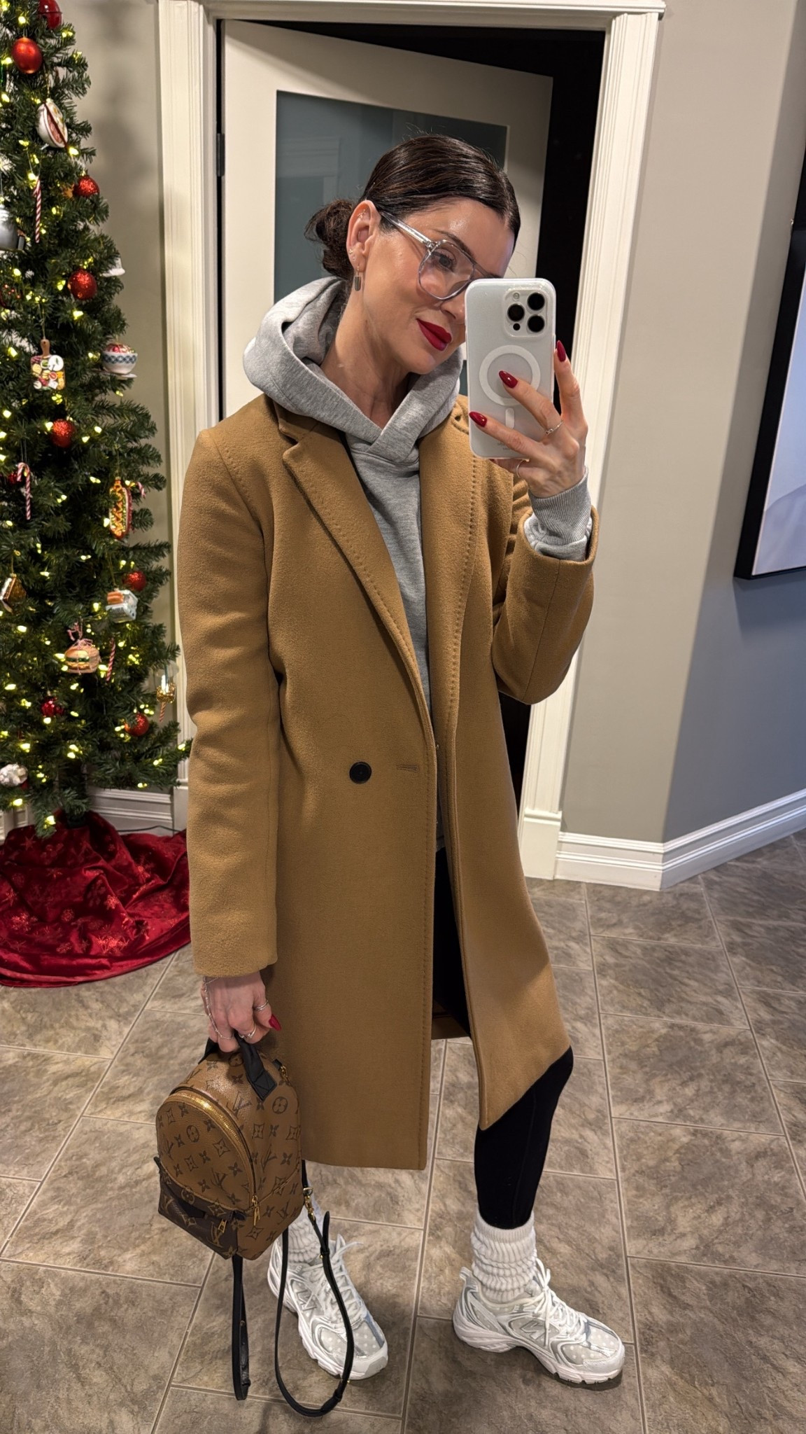 Today’s fit 🖤

#LTKootd #LTKPetite #LTKgrwm