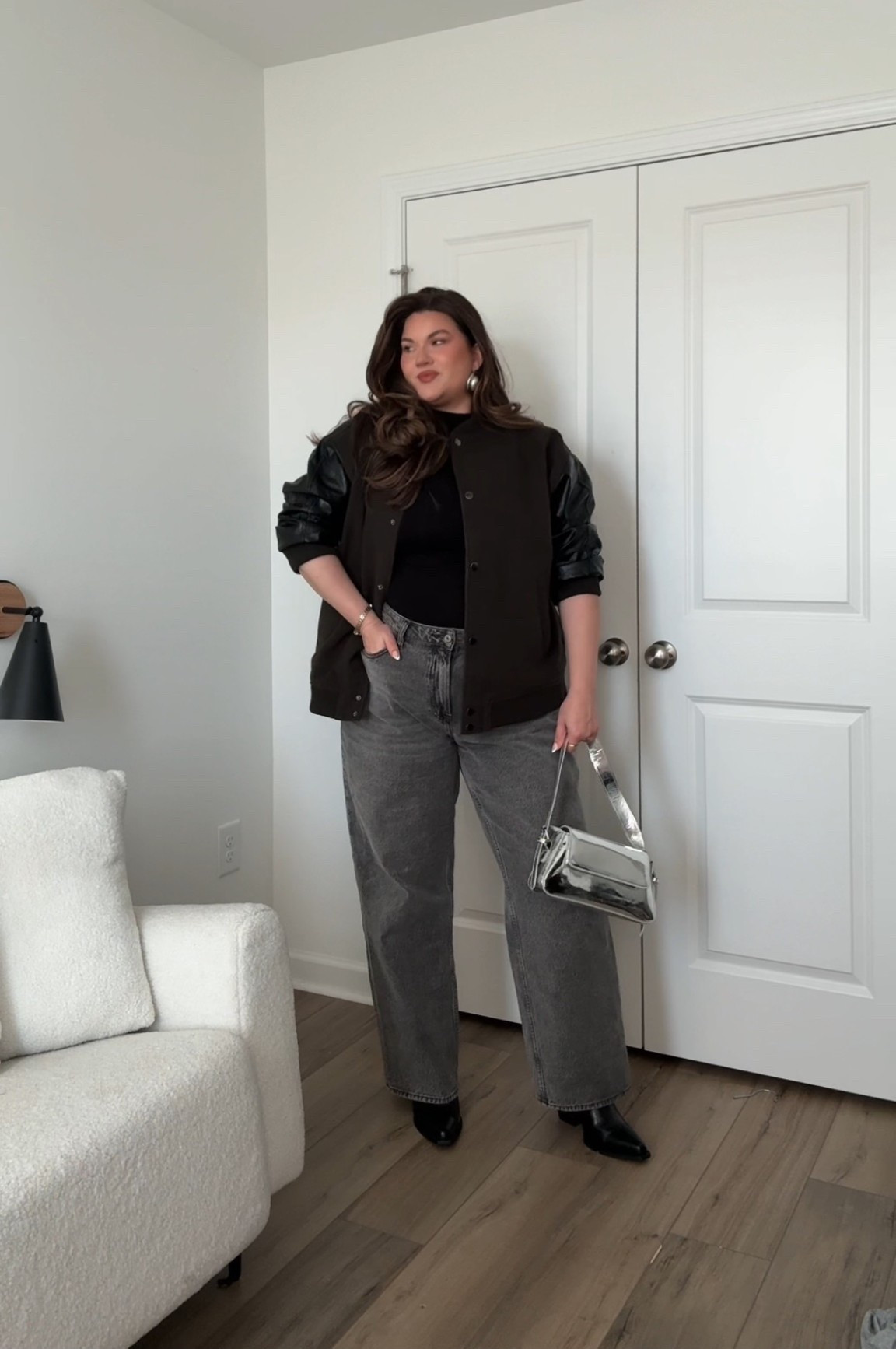 Jacket: XL 
Jeans: 33R (I’m 5’6” for reference!)



#LTKootd #LTKMidsize #LTKSeasonal