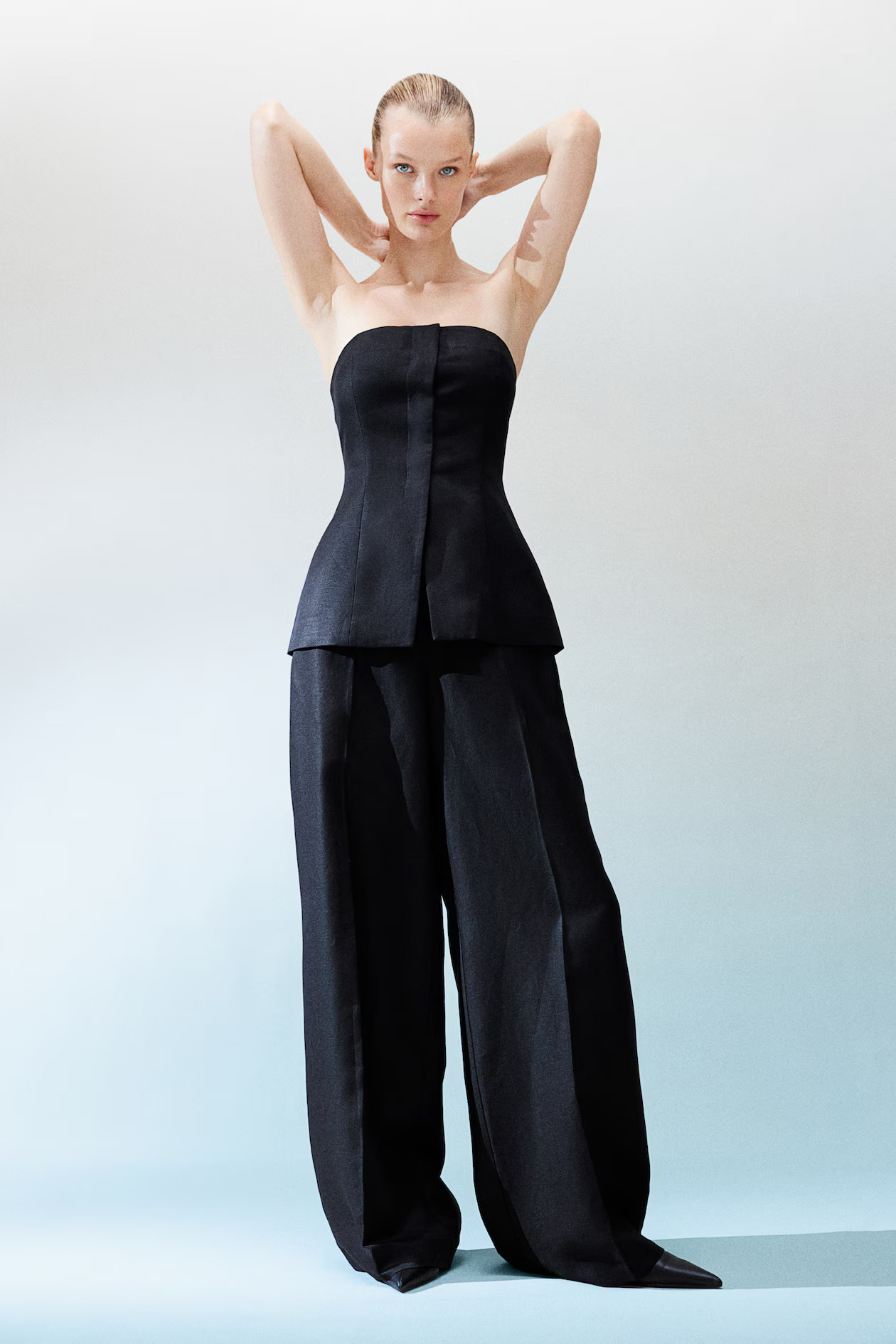 Linen-blend bandeau top | H&M (UK, MY, IN, SG, PH, TW, HK)