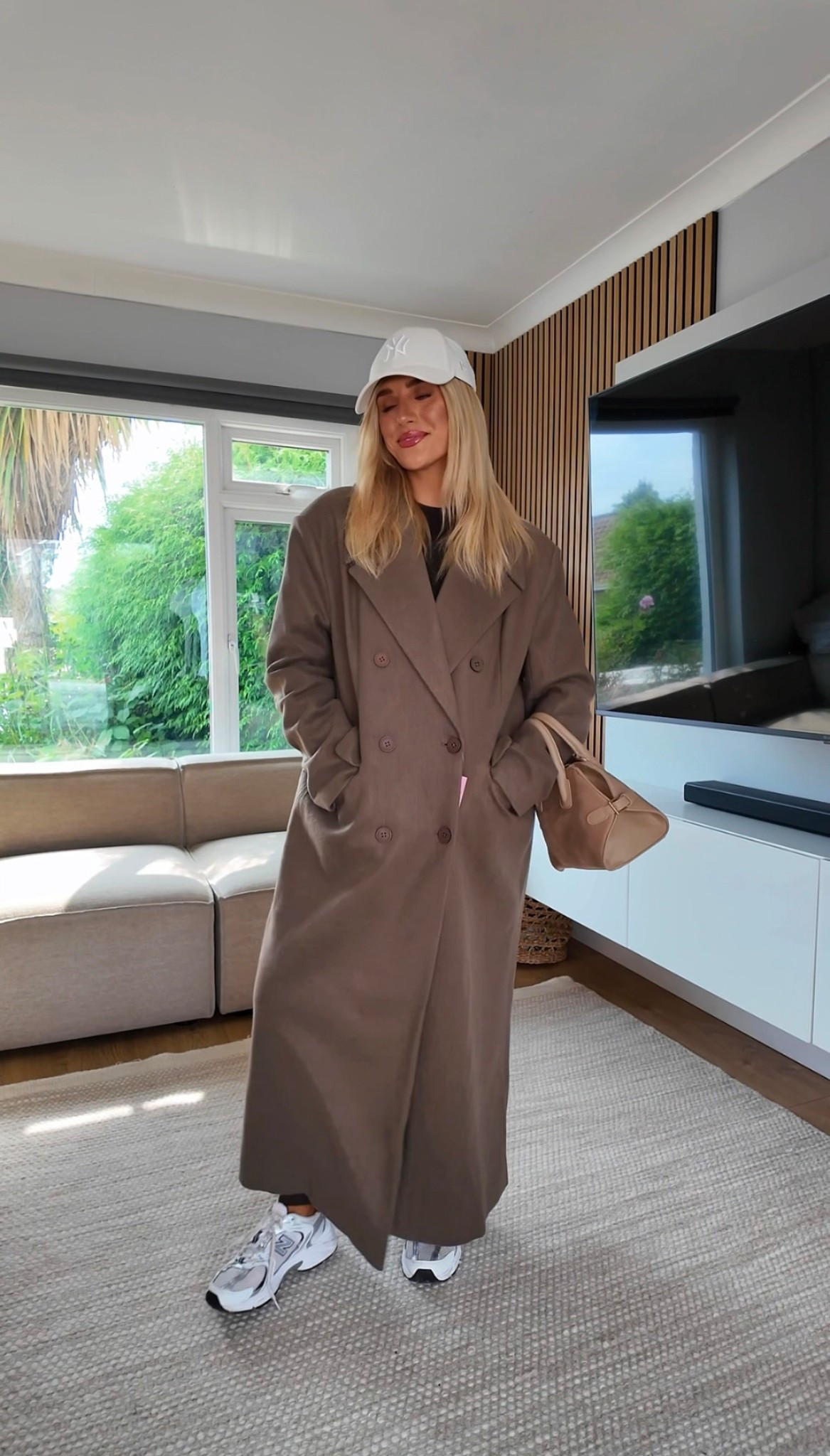 The perfect oversized muted brown coat!!! 

#LTKworkwear #LTKautumn #LTKmidsize