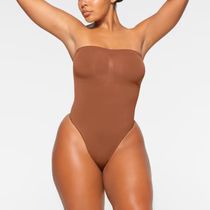 STRAPLESS THONG BODYSUIT | SKIMS (US)