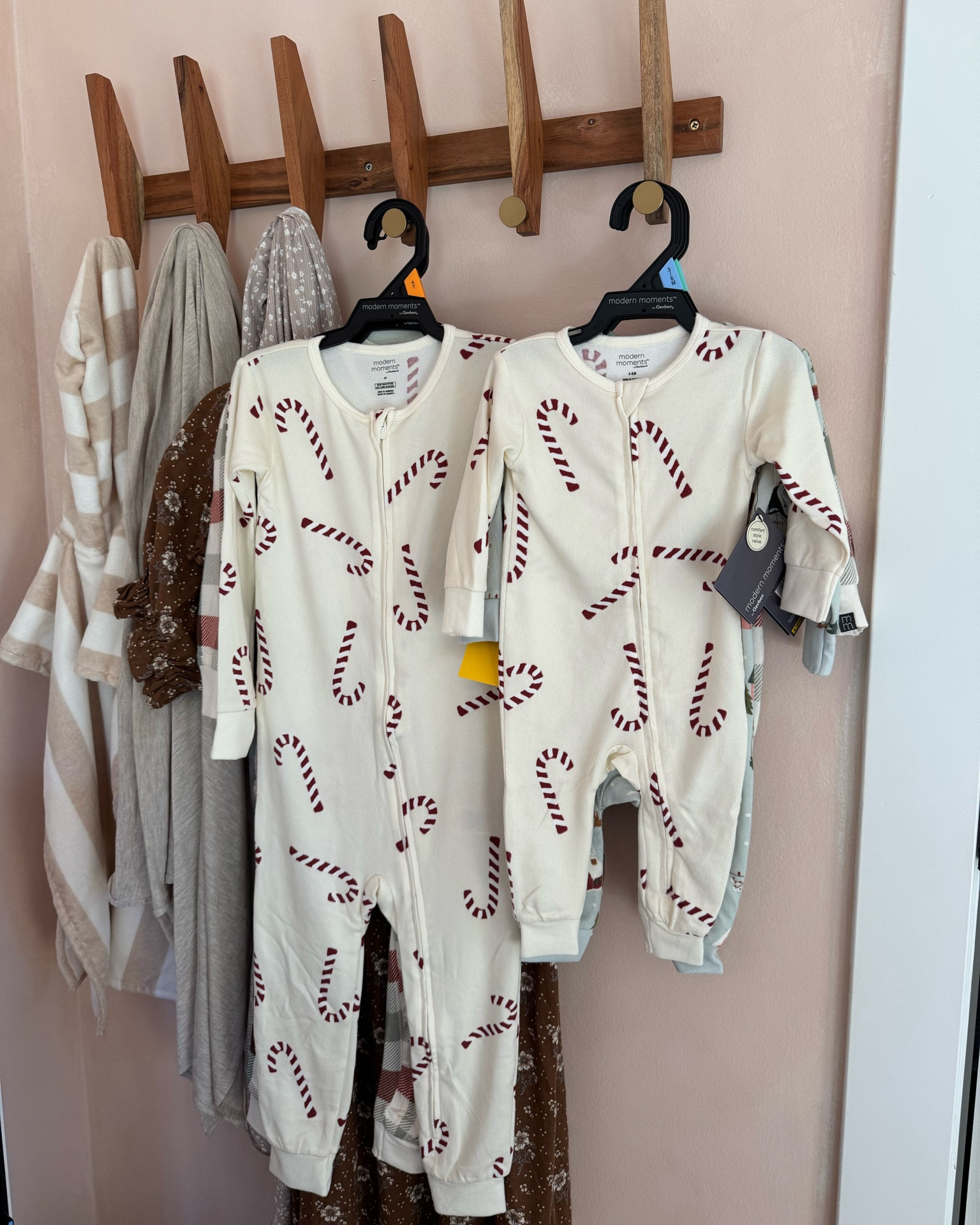 Grabbed a couple prints in these Walmart zippy pajamas. They have the one piece toddlers! The sets sold out so I grabbed Oliver two one-pieces. They’re on sale for $10 today!

Matching pajamas, Walmart finds, Walmart deals days, Christmas pajamas, Christmas PJs 

#LTKBaby #LTKHoliday #LTKKids