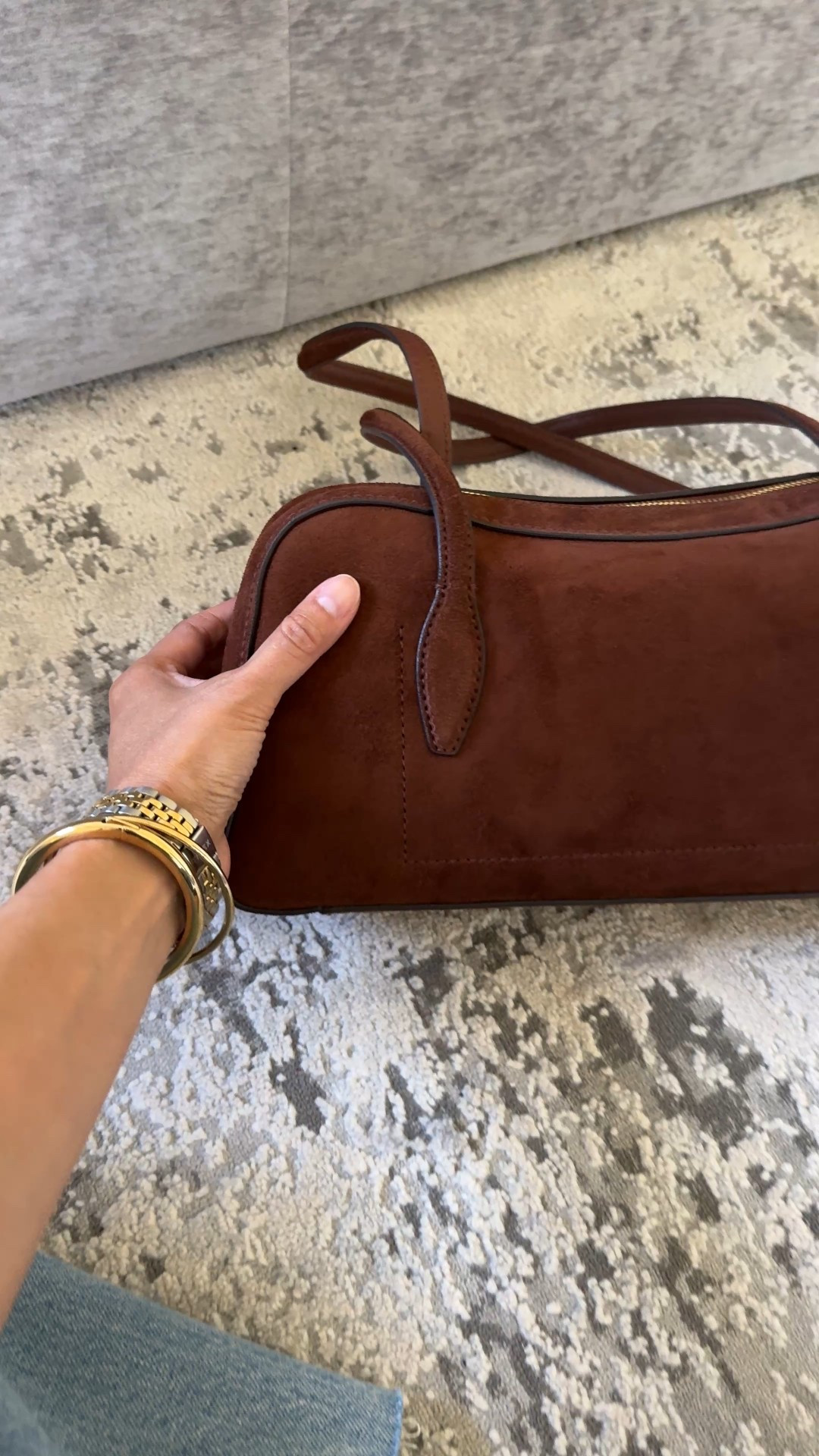 Fall outfit. Fall handbag. Fall bag. Suede bag. Suede handbag. 
I’ve been looking for a bag of this style and finally decided on this one. Currently on sale 30% off. It looks great and quality seems good too. 


#LTKItBag #LTKStyleTip #LTKOver40