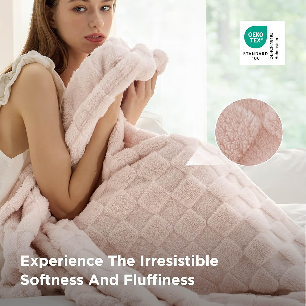 Bedsure GentleSoft Pink Throw Blanket for Couch - Checkered Fleece Blankets Gifts for Women Men G... | Amazon (US)