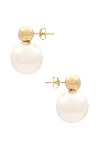 Empress Pearl Earring in Gold & Pearl | Revolve Clothing (Global)