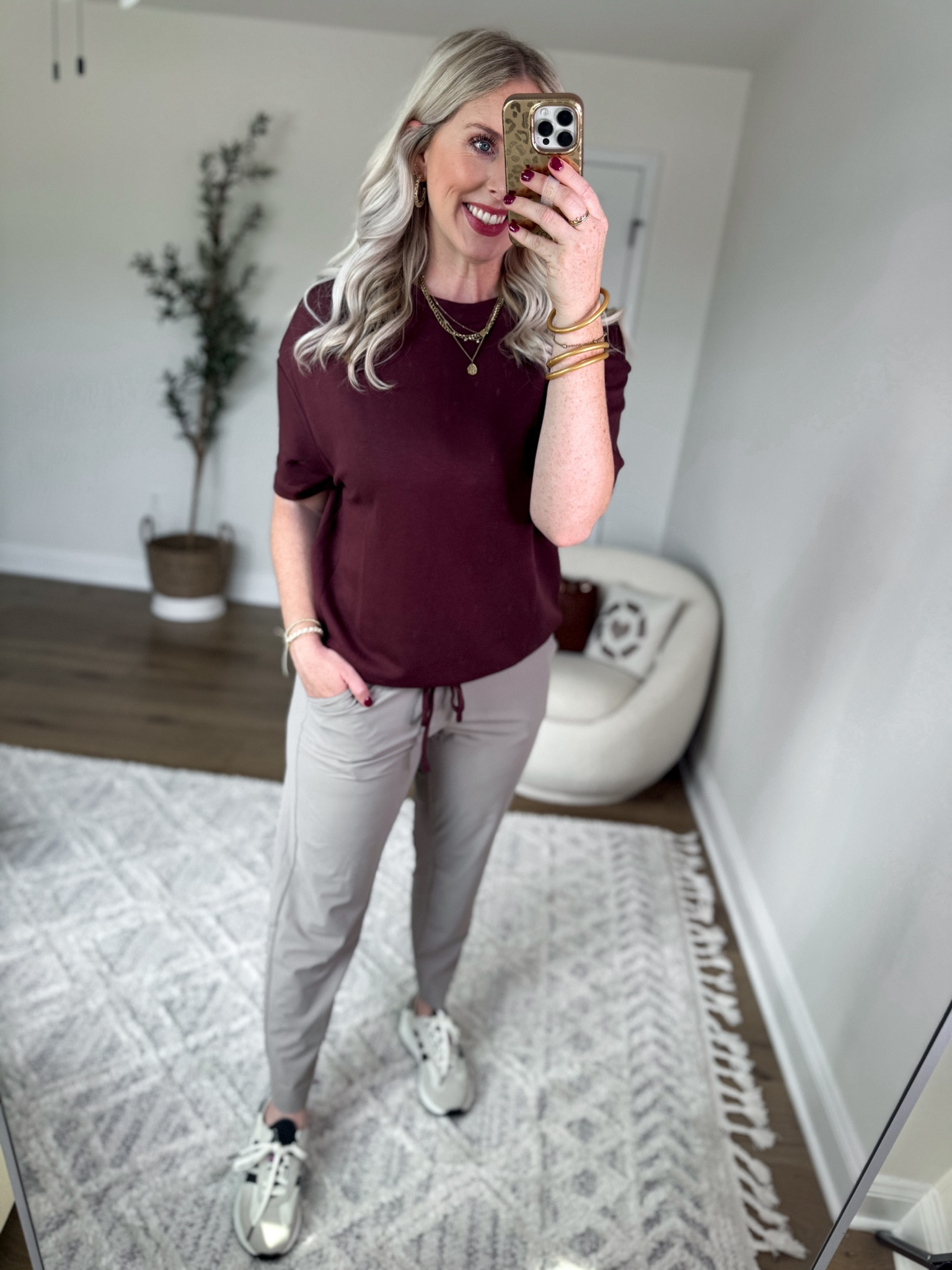 Weekend Walmart Wins Try On
Soft scuba cinch waist tee- medium 
Commuter pants- medium 

#walmartpartner #walmartfashion @walmartfashion

#LTKFindsUnder50 #LTKActive #LTKStyleTip