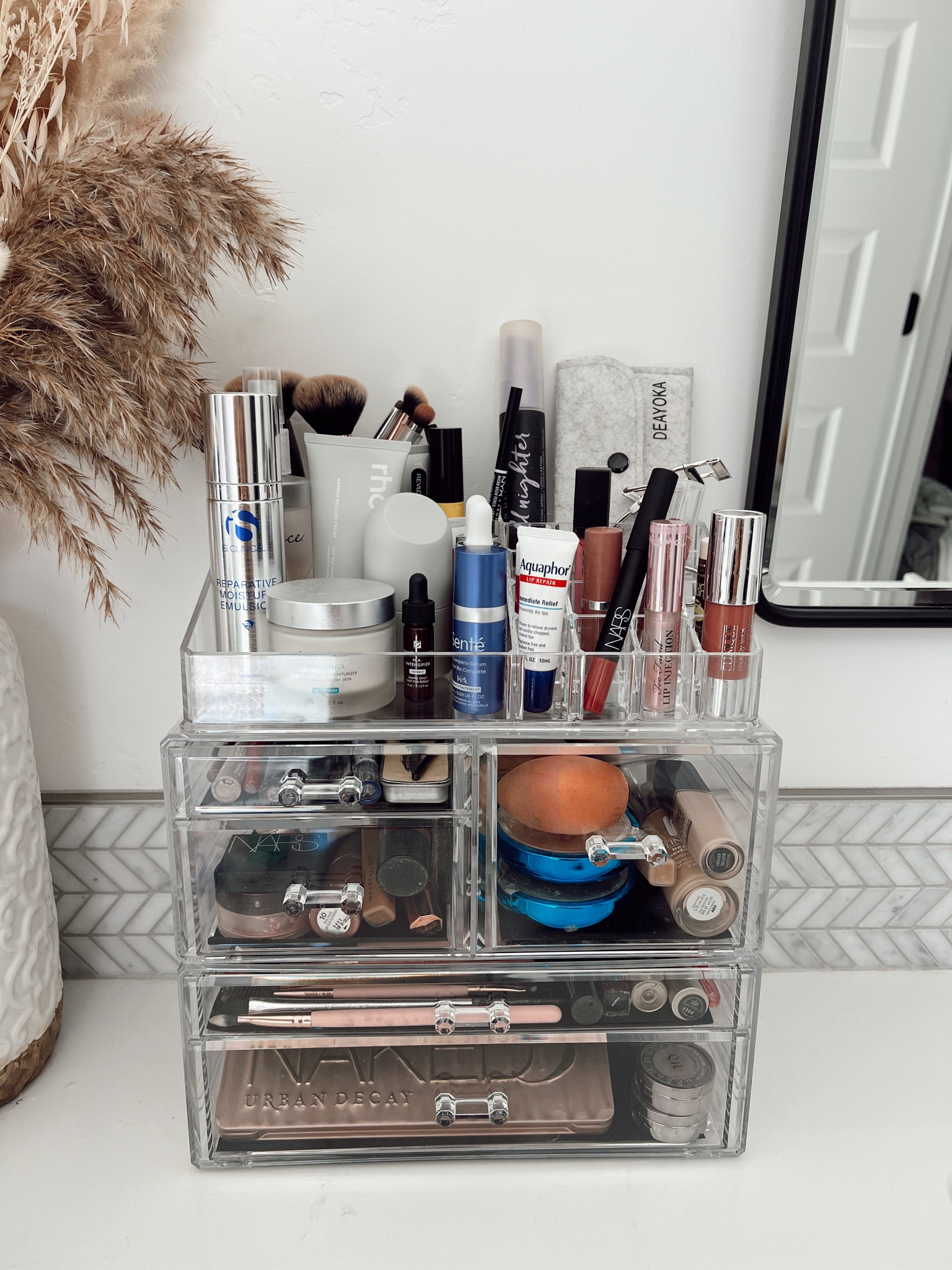 Makeup/skincare organizer! Looks sooo much better😍👏🏼💄 

#LTKfindsunder50 #LTKhome #LTKbeauty