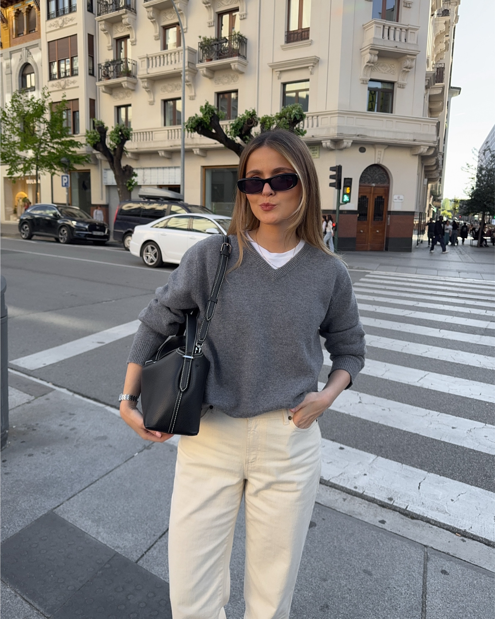 V neck jumper and cream jeans

#LTKSummerEdit #LTKStyleTip #LTKSeasonal