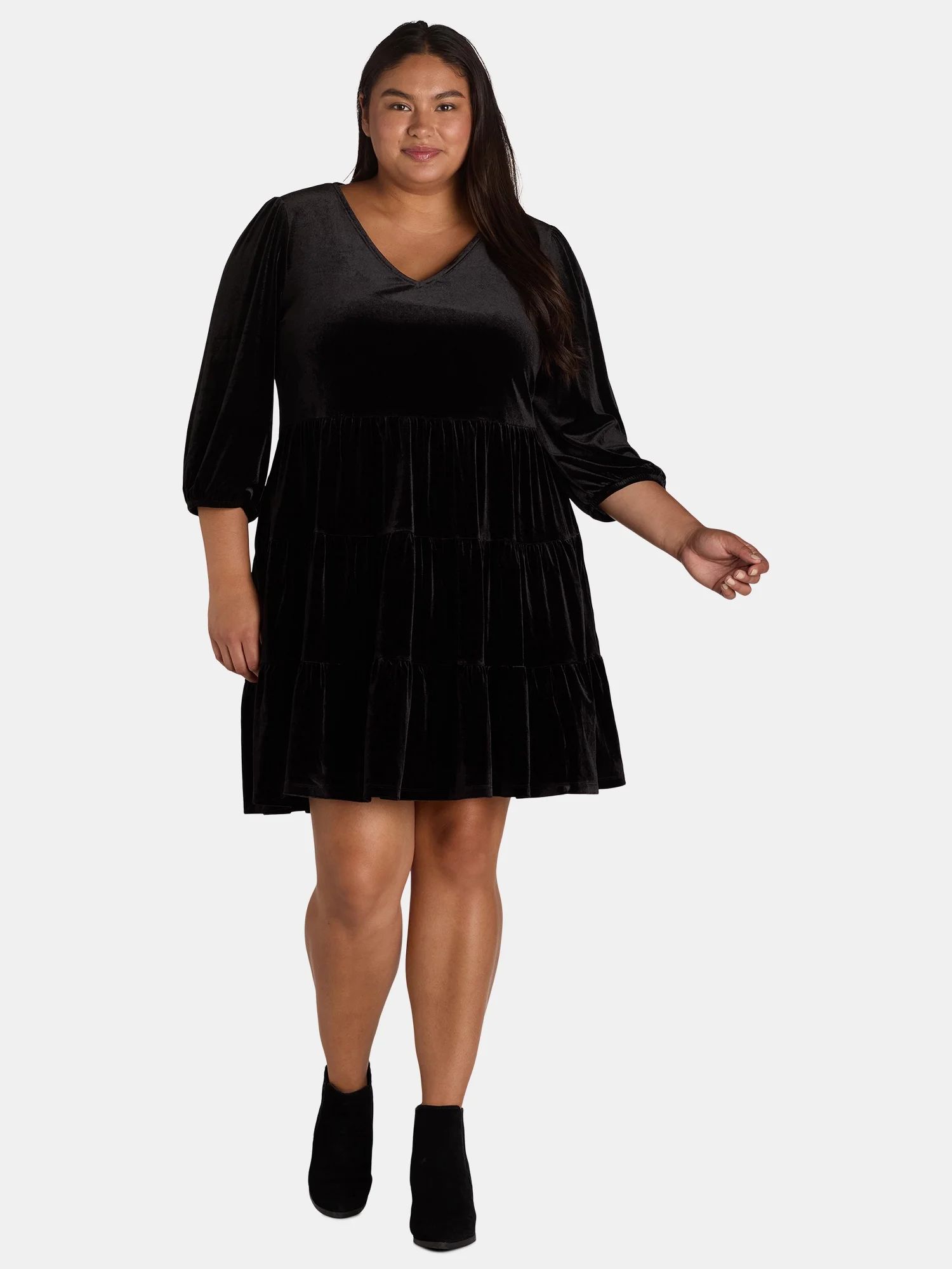 Time and Tru Women's Plus Velvet Mini Dress with ¾ Length Sleeves, Sizes 1X-3X | Walmart (US)