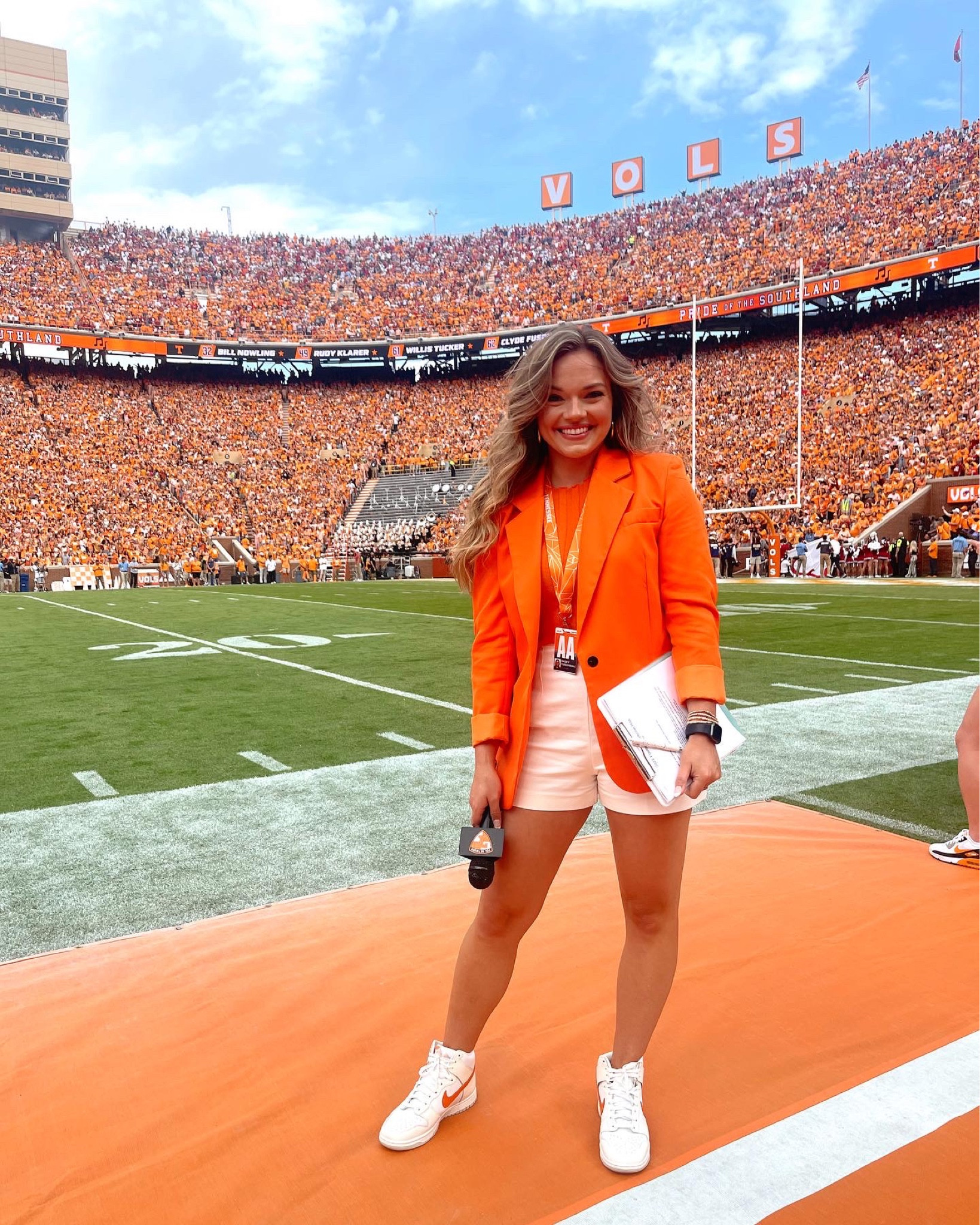 Orange blazer fit! 

#LTKworkwear #LTKunder50 #LTKstyletip