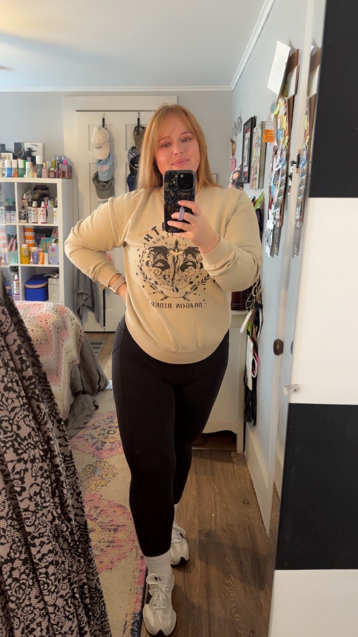 Easy, comfy OOTD with some favorite book merch! 