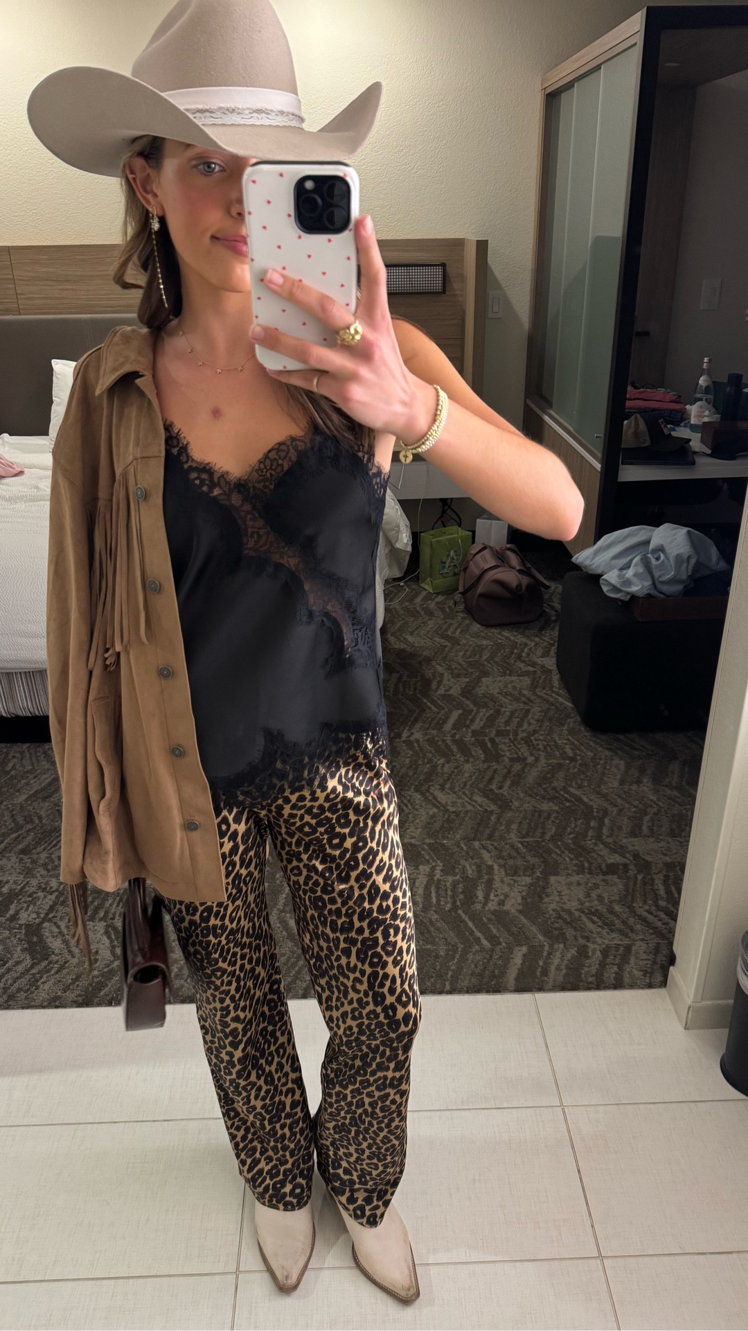 I’m loving animal print recently!! This outfit is kinda crazy, but I’m in Texas so it doesn’t count! Ha!🤠

I love renting fun items like these @Reformation pants and Cult Gaia purse! You can use my code RTRXAMOSES50 for 50% off your first month🤎

#LTKValentine #LTKTravel #LTKSeasonal