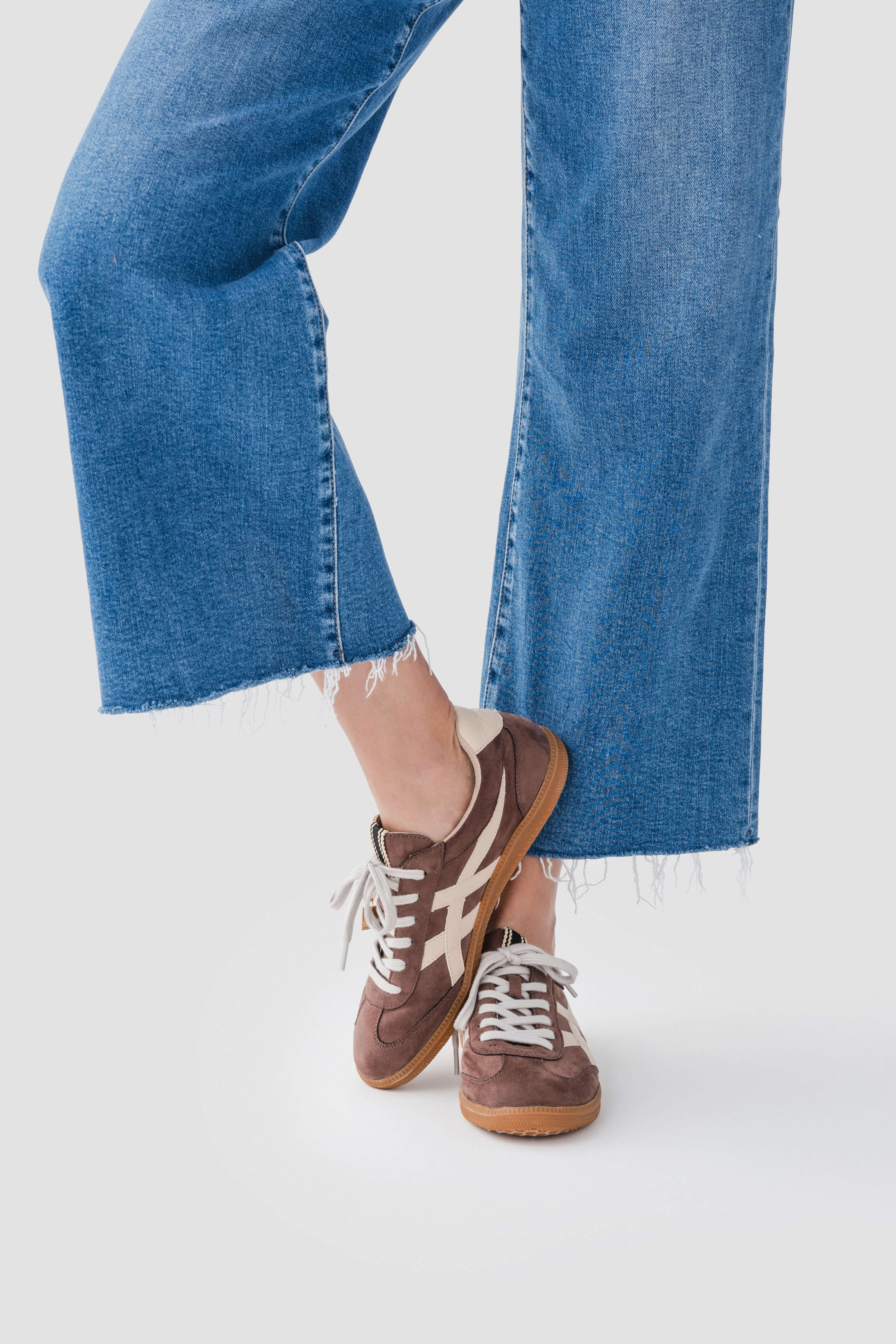 Shu Shop Sasha Sneaker | Social Threads