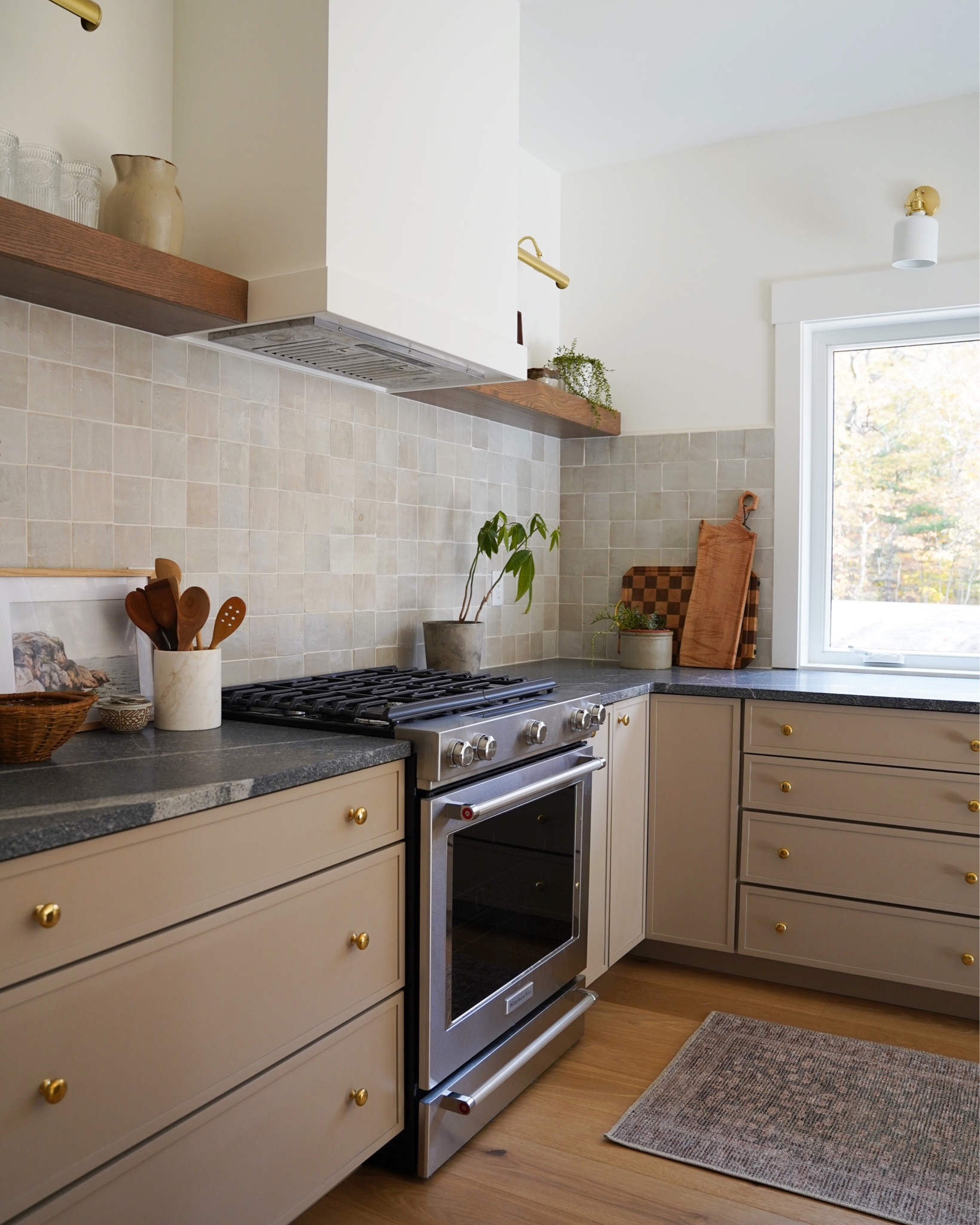 Getting used to life with this kitchen!! 


#LTKhome