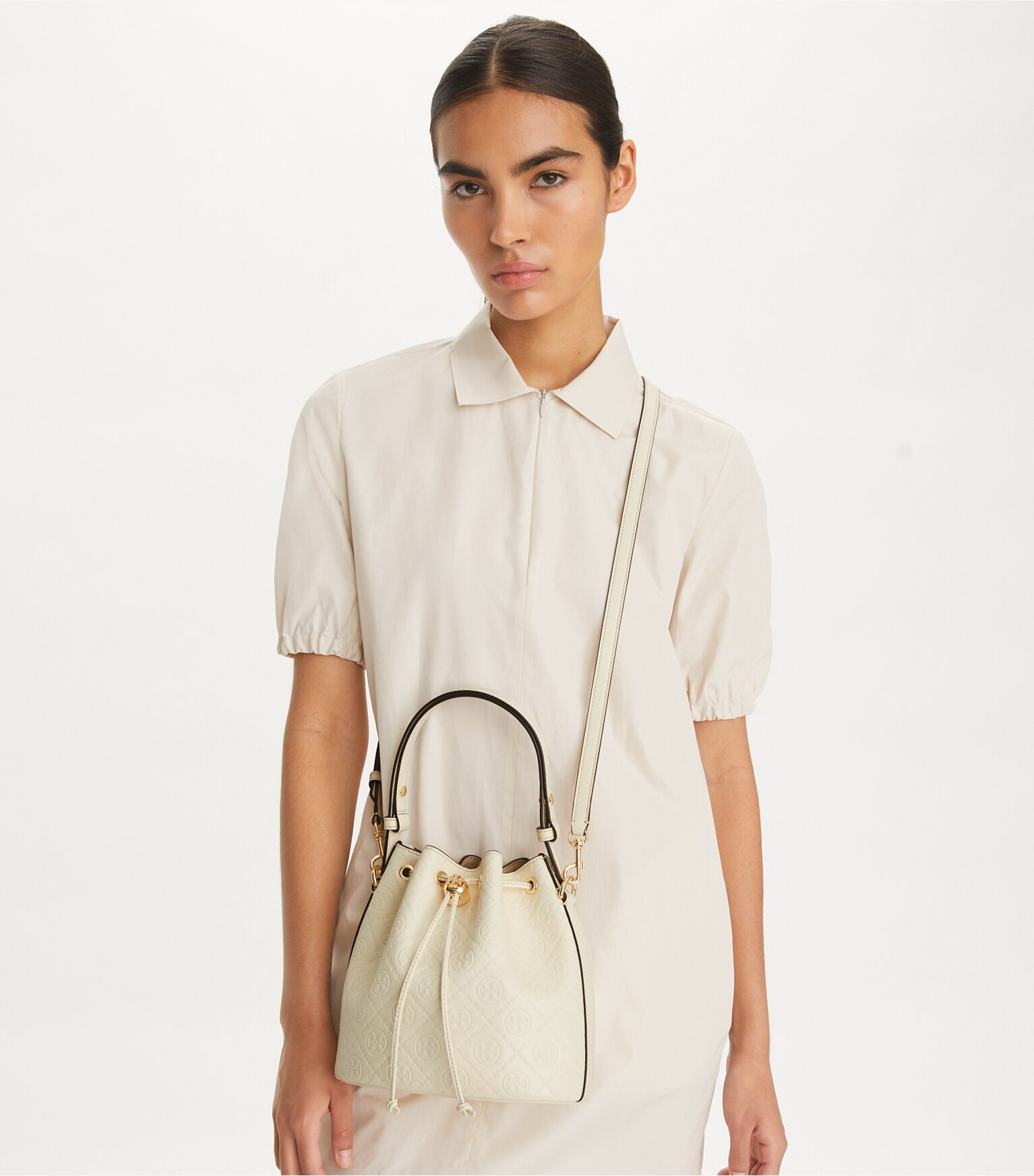 T MONOGRAM LEATHER BUCKET BAG | Tory Burch (US)