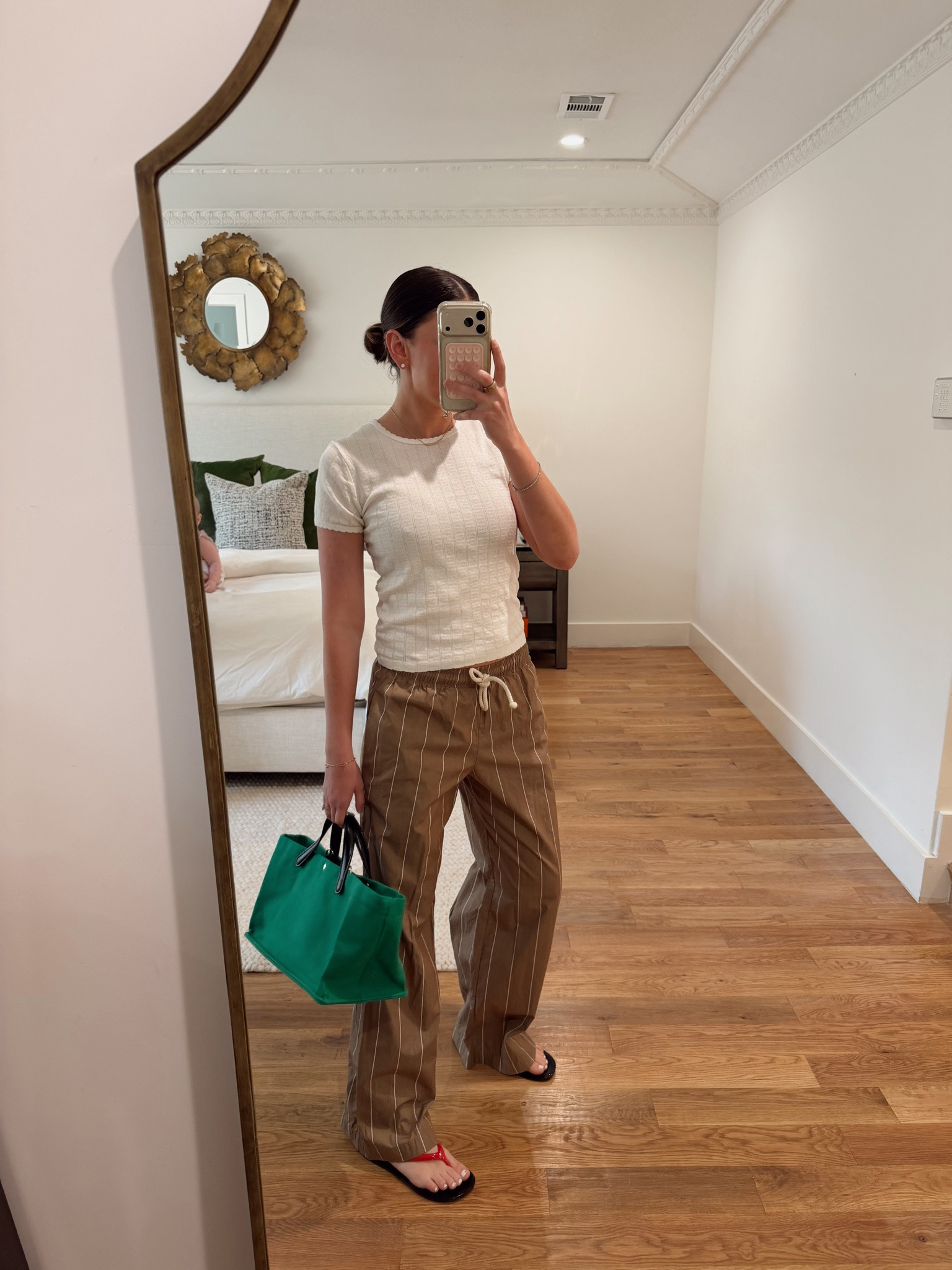 Love an easy outfit formula for a mom outfit

#LTKmomlife #LTKgrwm #LTKootd