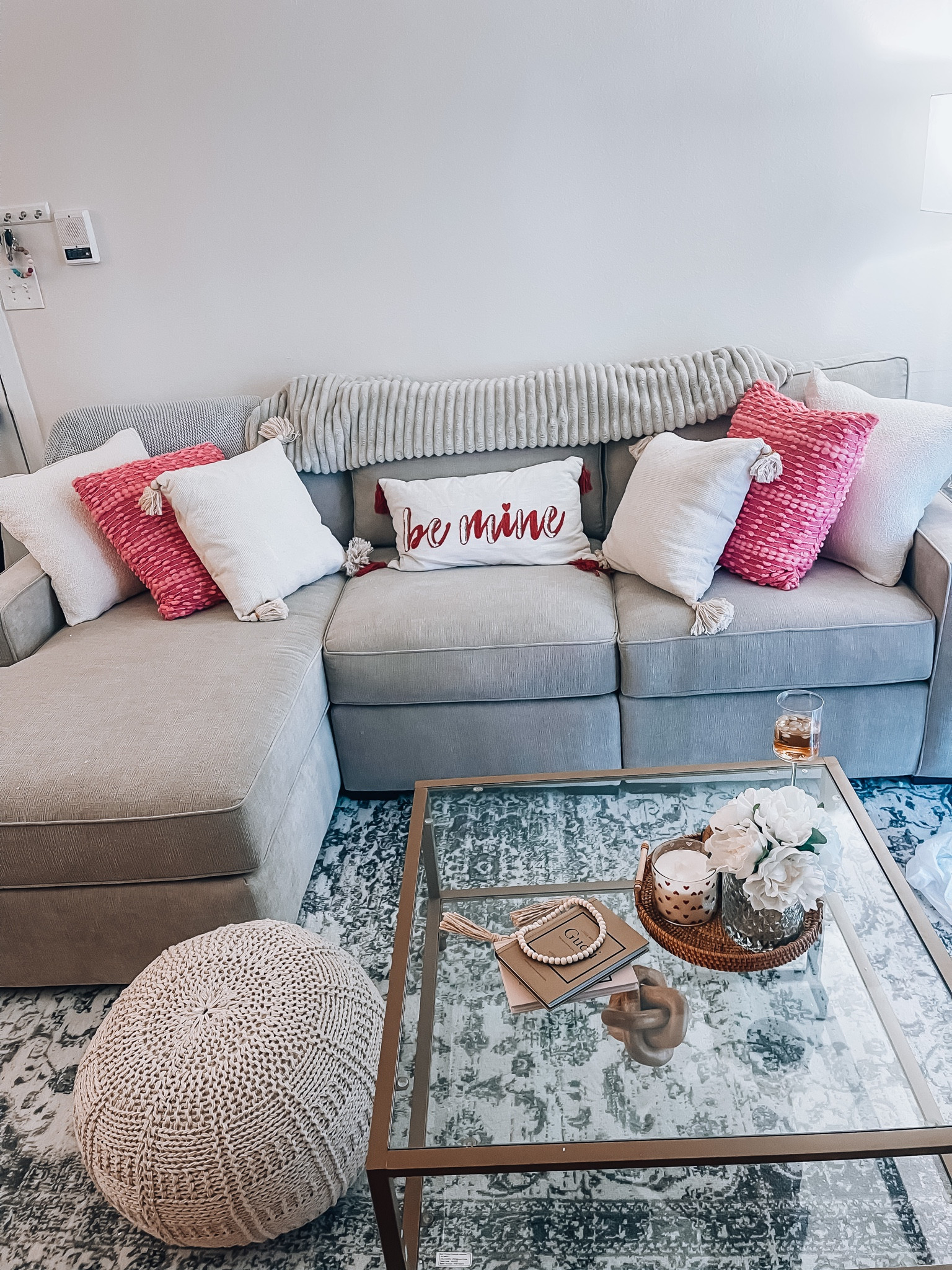 Living room💕

#LTKGiftGuide #LTKSeasonal