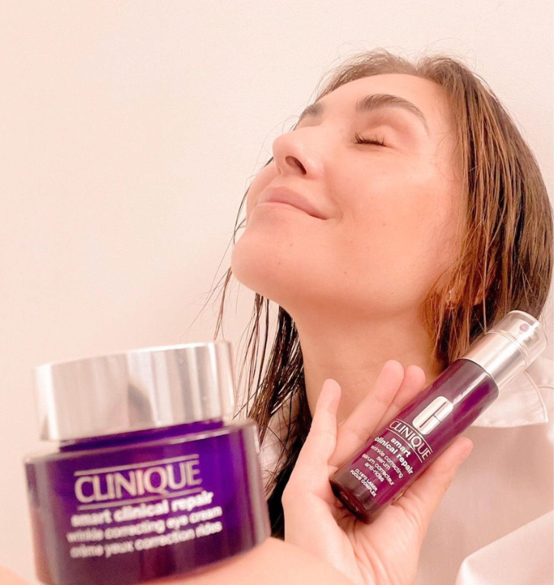Cara lavada, pronta para meu #skincare do dia. Já viram a novidade da minha rotina? 

#LTKbrasil #LTKbeauty