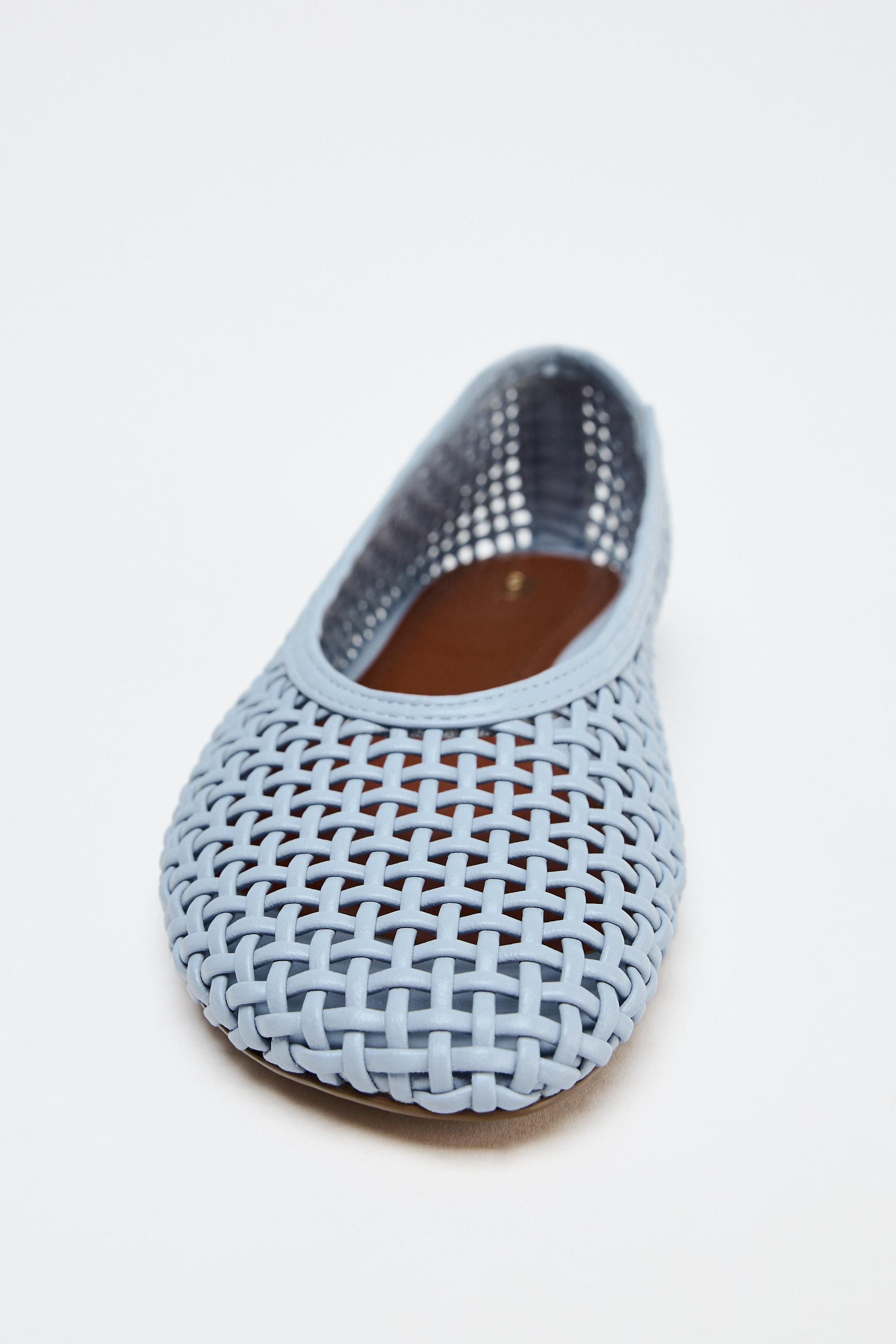 Braided fabric ballet flat. Round toe.Sole height: 0.4 inches (1 cm). | Zara US