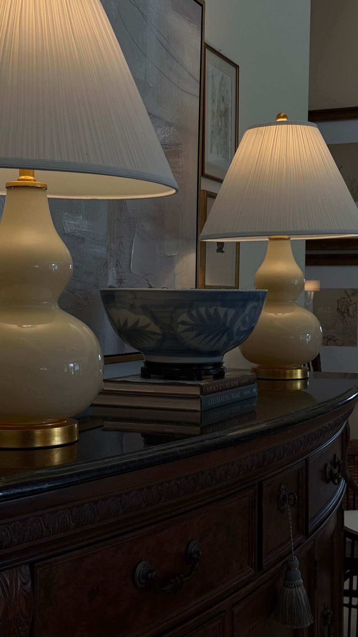 My dining room lamps are on sale, just under $130 for the pair!

Table Lamp. Gourd Lamp. Neutral Home. Blue & White Bowl. Dining Room. Entryway. Bedroom. Lavender Rose Home.

#LTKSaleAlert #LTKHome