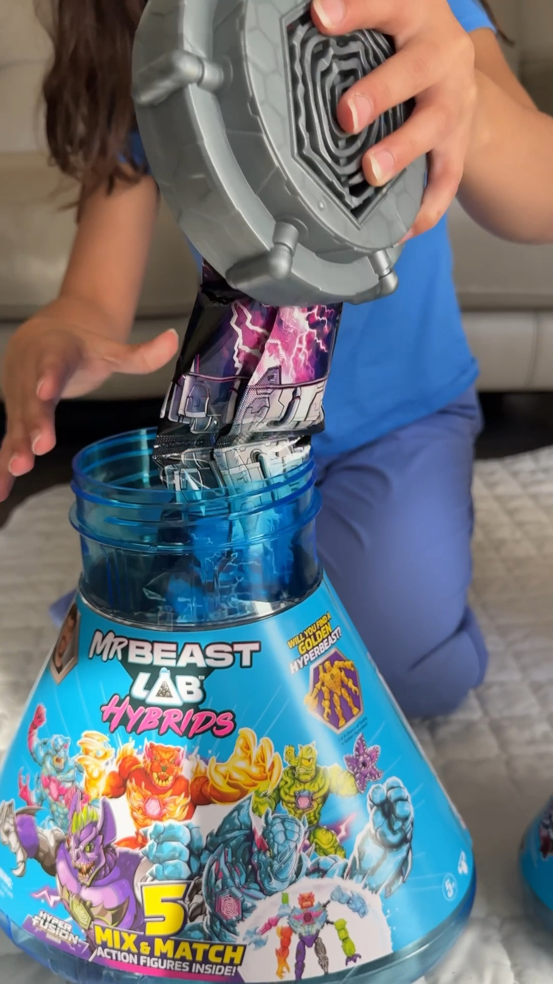 Sofia had the best time unboxing the MrBeast Lab Hyper Fusion Hybrid Lab. She twisted open the vessel, pulled out the long strip of foil bags, and opened each one on camera to reveal all the beast parts. The suspense of every rip made it so much fun, especially with the 13-bag Hyper Fusion set. Watching her snap the articulated pieces together to build her 4” Hybrid was such an epic moment.


#LTKCyberWeek #LTKHoliday #LTKGiftGuide