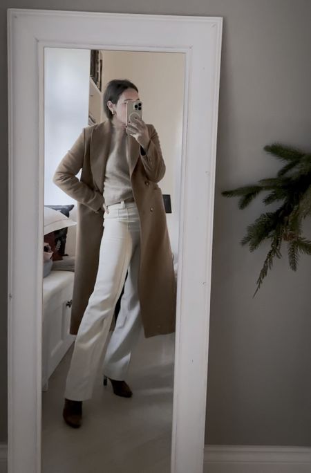 Camel coat beige and white. 
I colori che amo indossare. 
#ltkgift




#LTKstyletip #LTKworkwear #LTKover40