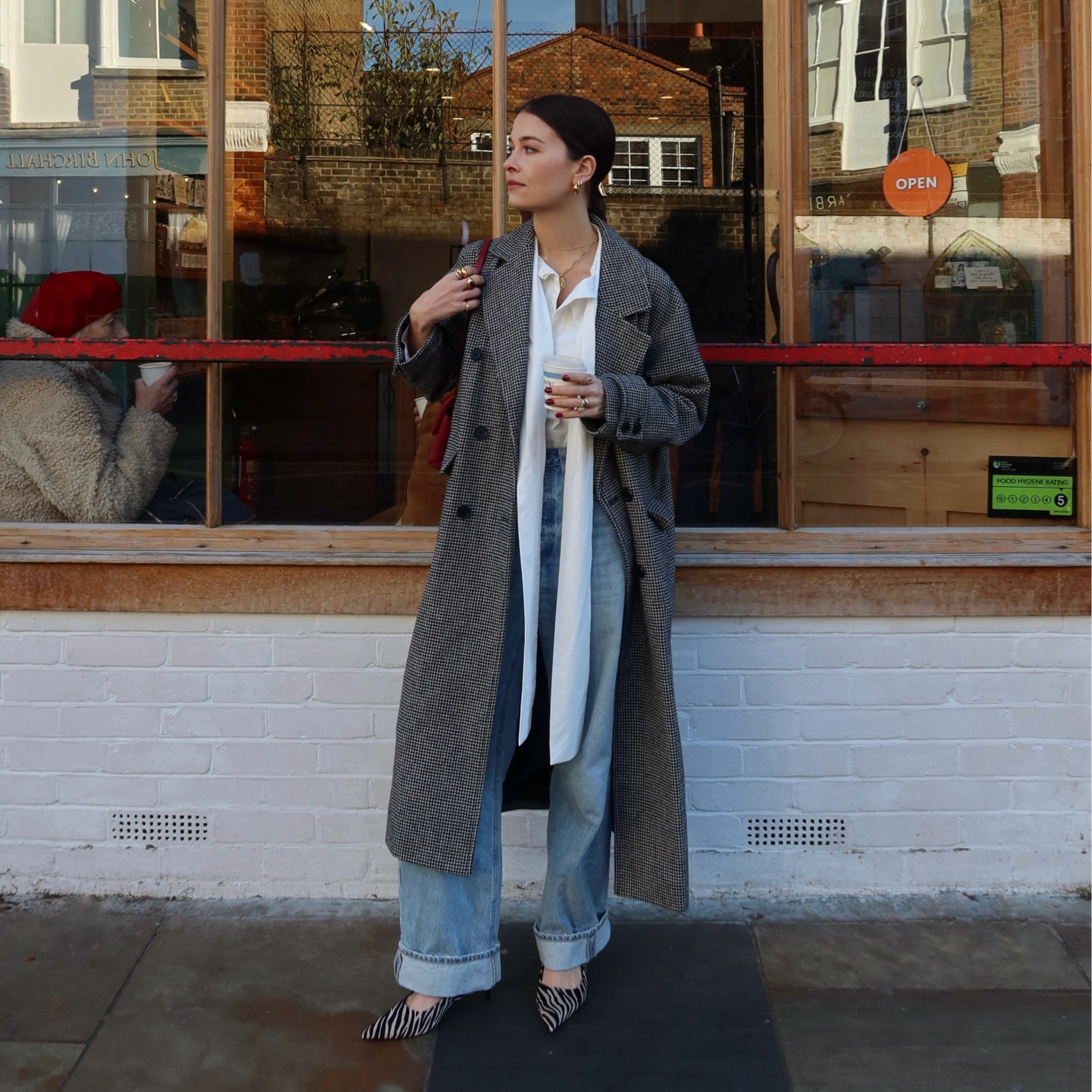 Pop of red 

#LTKeurope #LTKuk #LTKpartywear