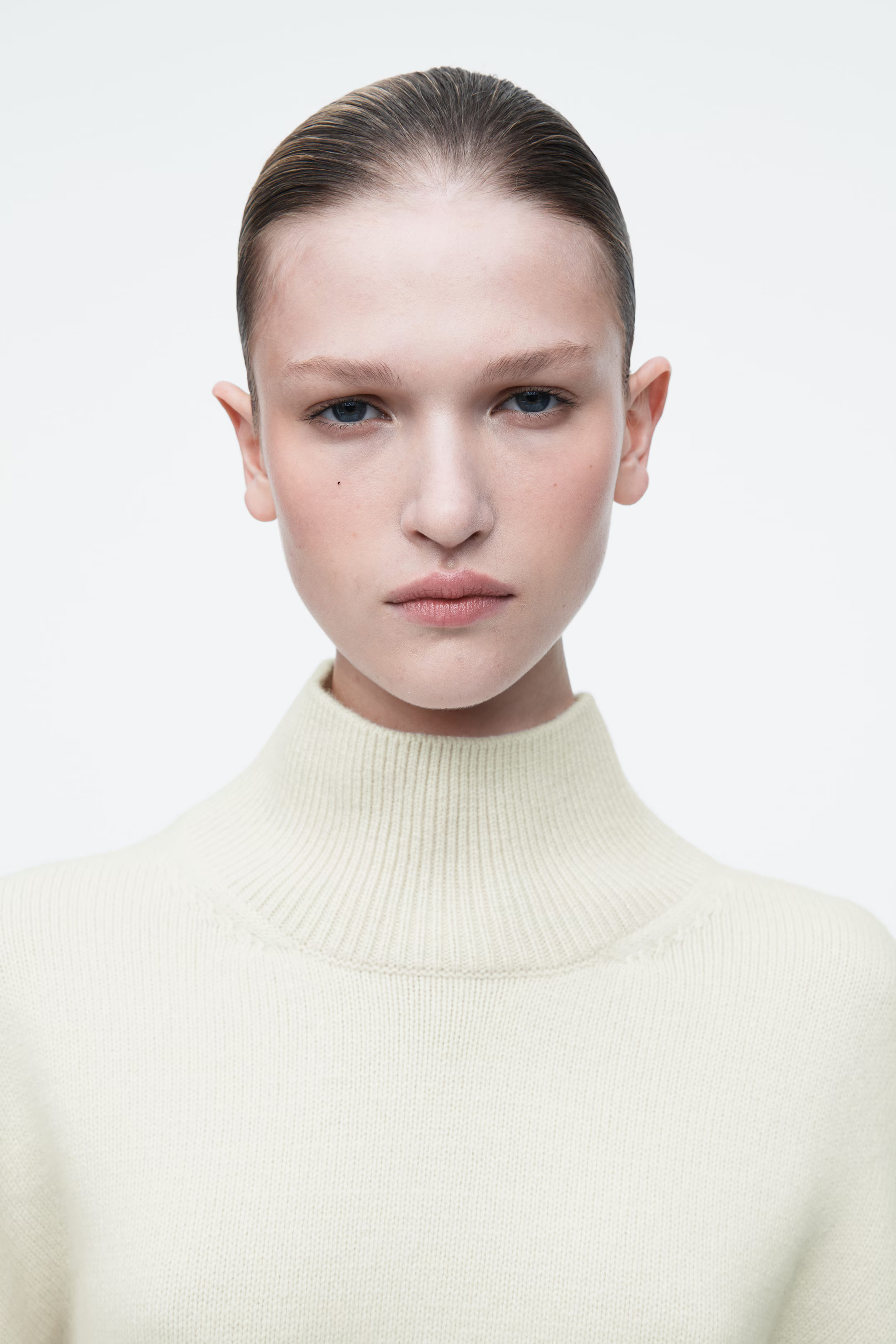 FUNNEL-NECK WAISTED WOOL JUMPER - CREAM | COS (AU)