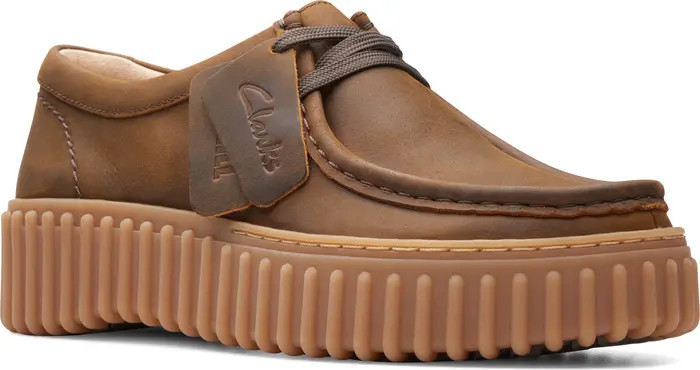 Clarks® Originals Torhill Bee Chukka Sneaker (Women) | Nordstrom | Nordstrom