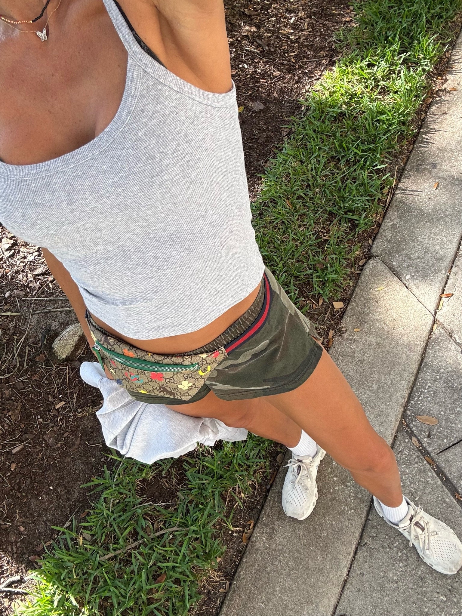 Walking around the Orlando Convention Center during my sons volleyball tournament!  @Aritzia is having a major sale!

#LTKActive #LTKootd #LTKSaleAlert